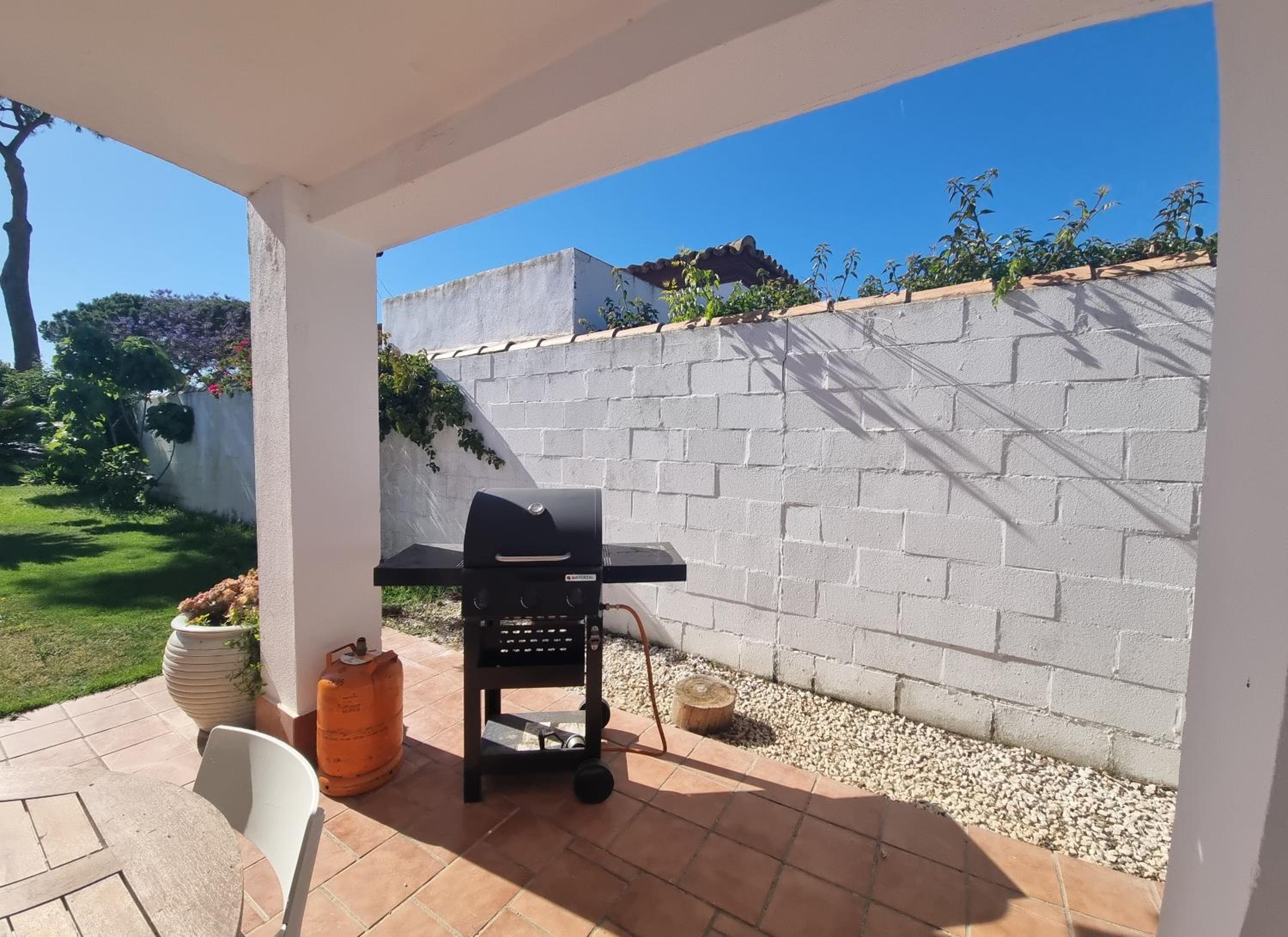 Casa Bond