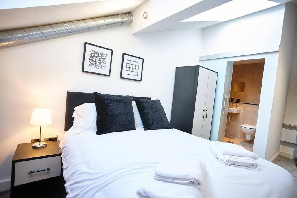 The Garnet Suite view 5
