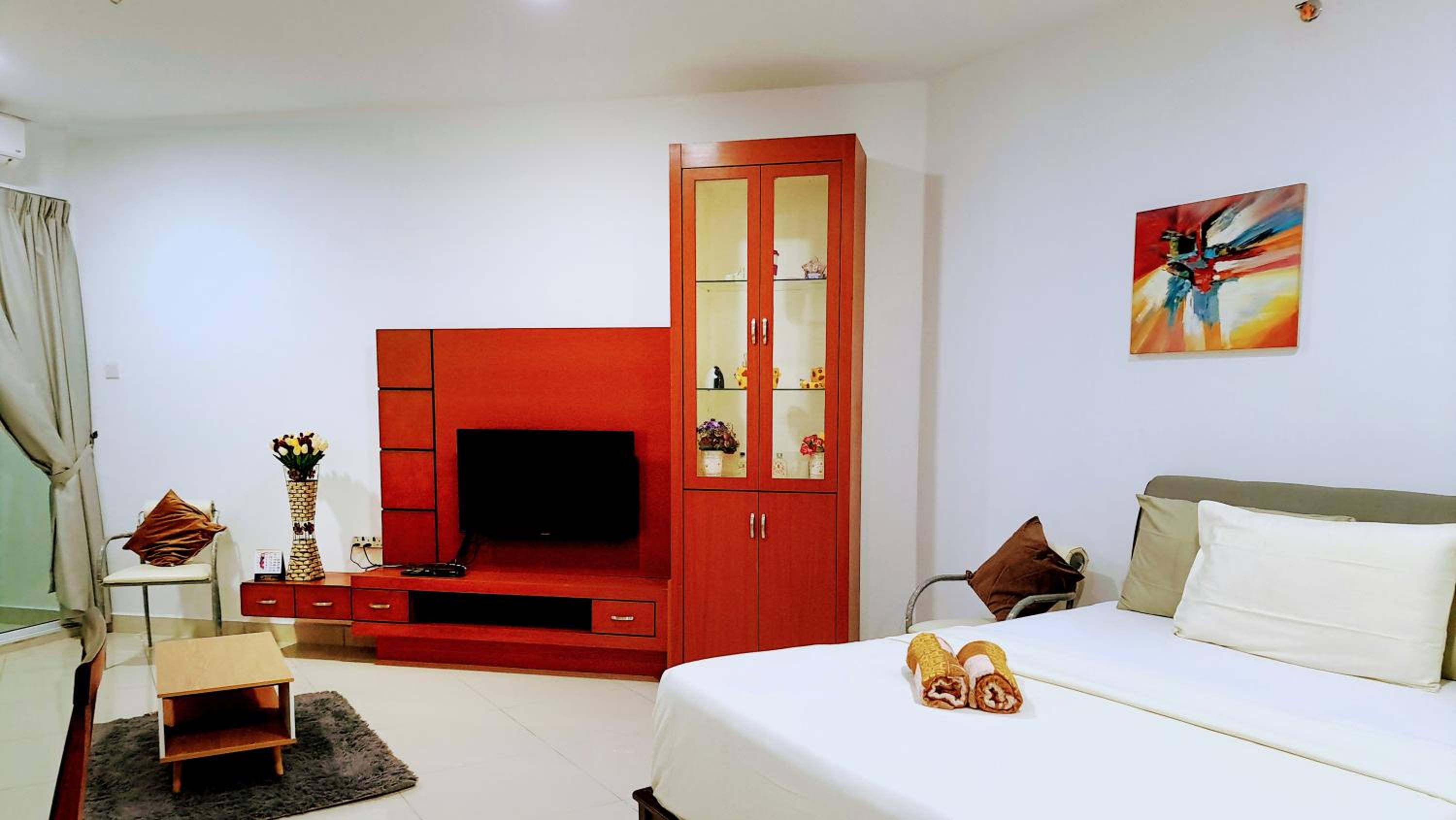 Mansion One George Town - Spacious Studio 1 bathroom type photo 2