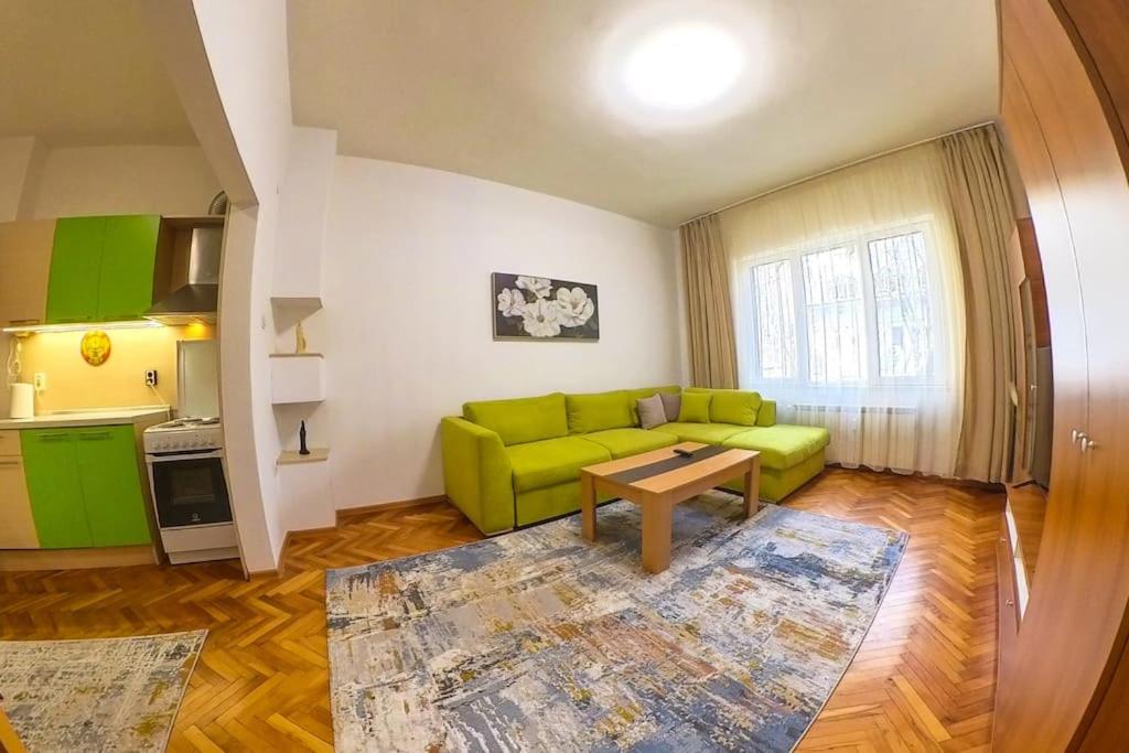 The Green Apartment in the heart of Old Sofia 1BDR