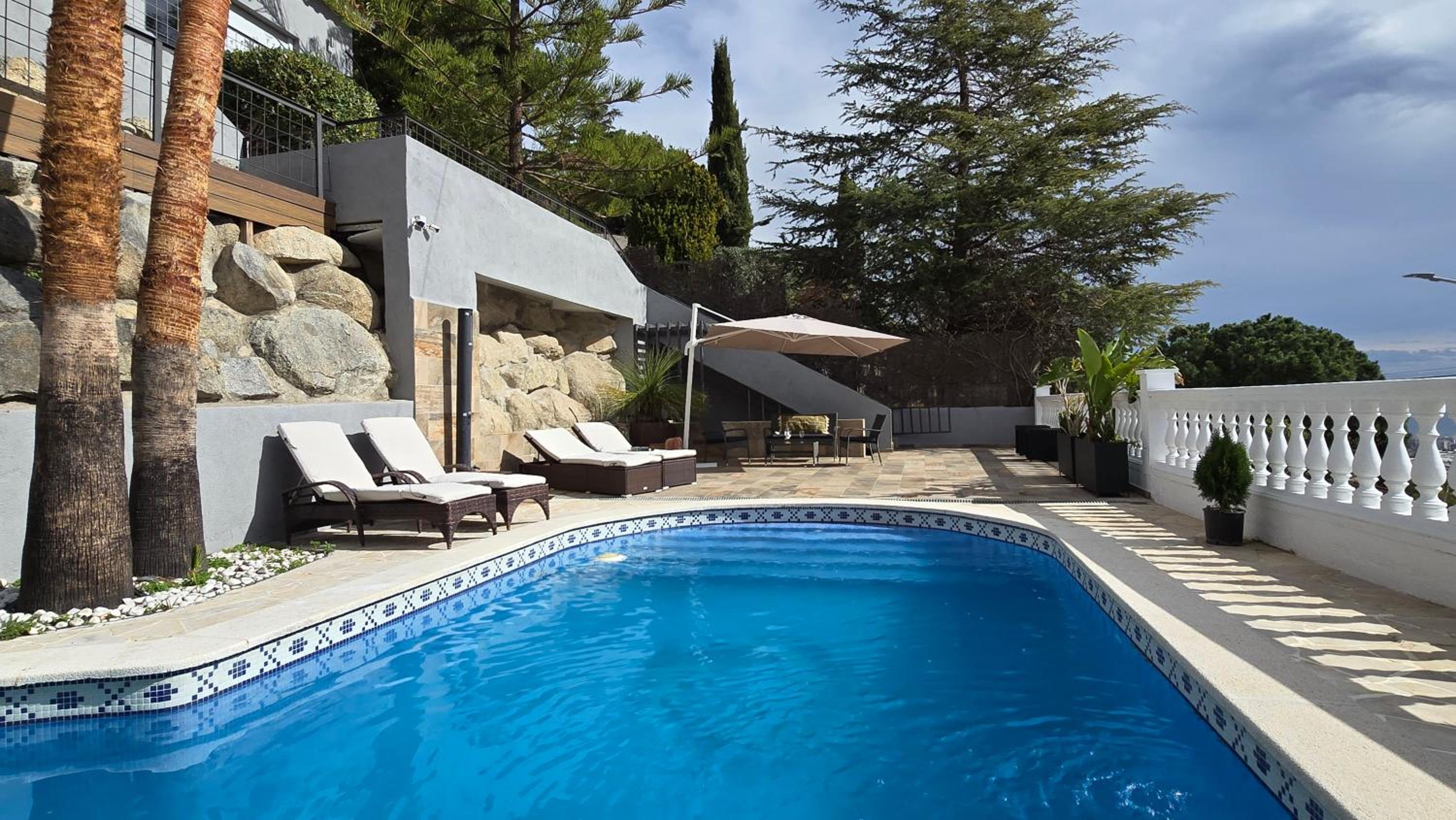 Opening Doors Premiá Dalt Amazing views w pool
