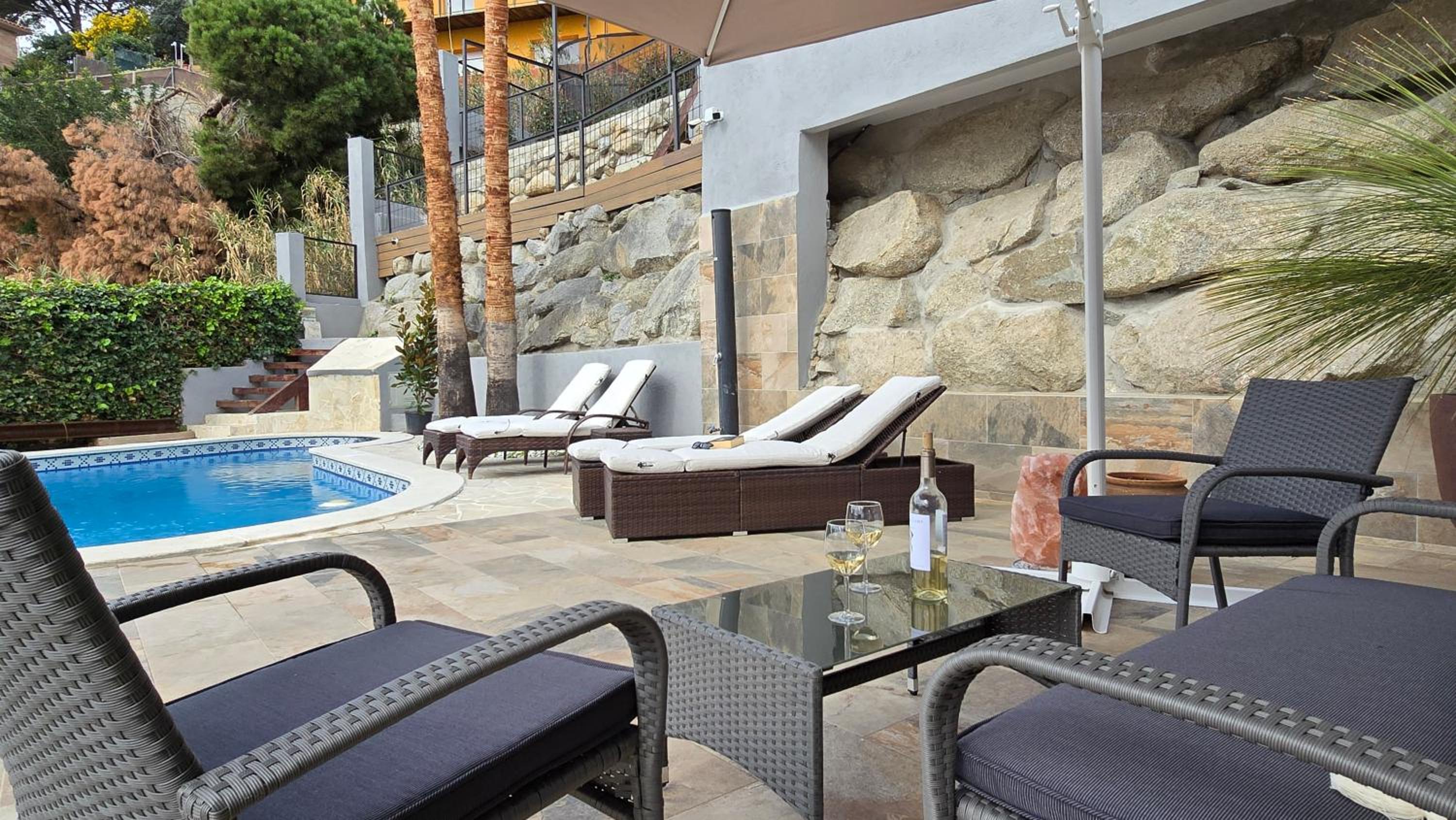 Opening Doors Premiá Dalt Amazing views w pool