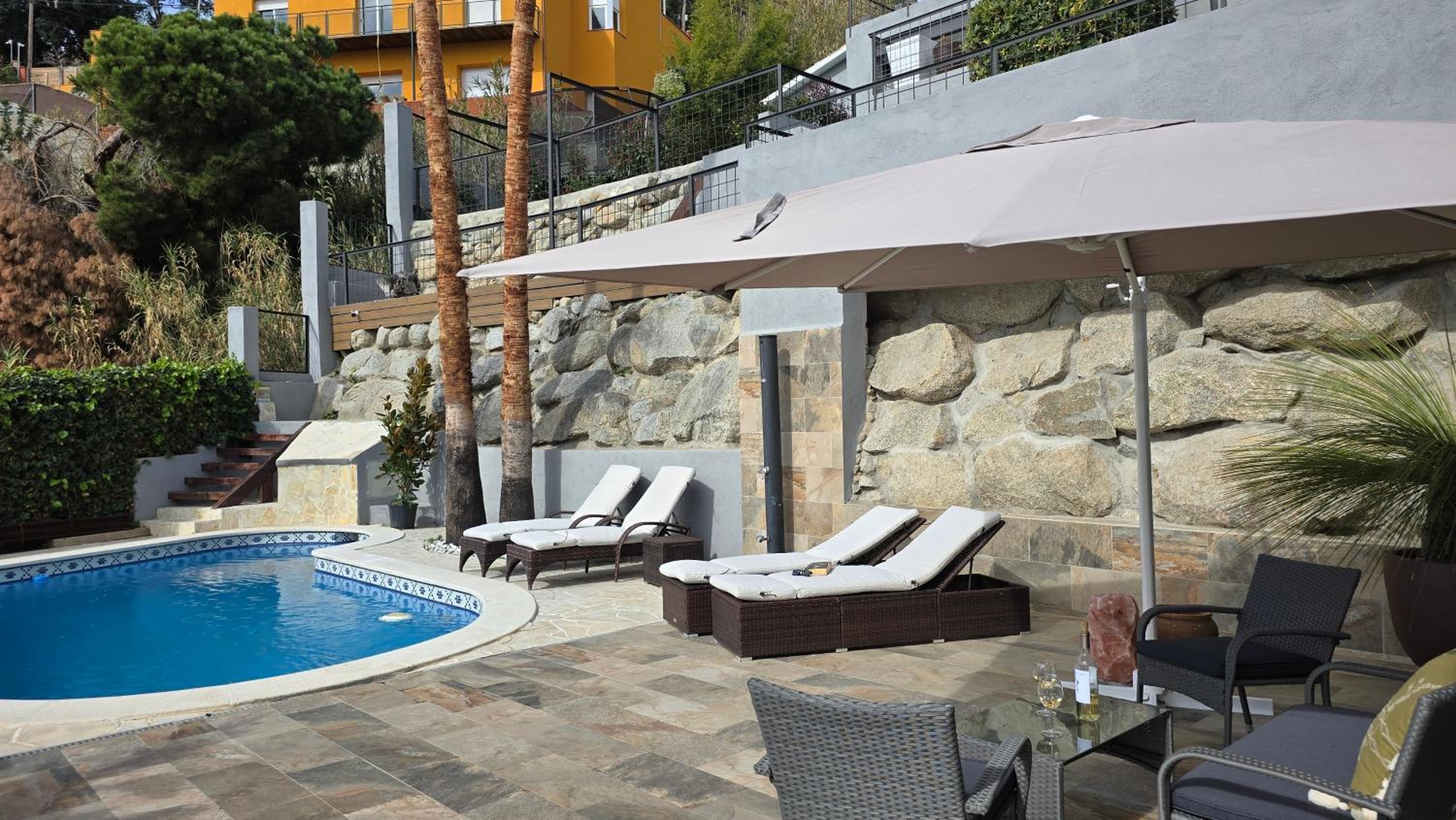 Opening Doors Premiá Dalt Amazing views w pool