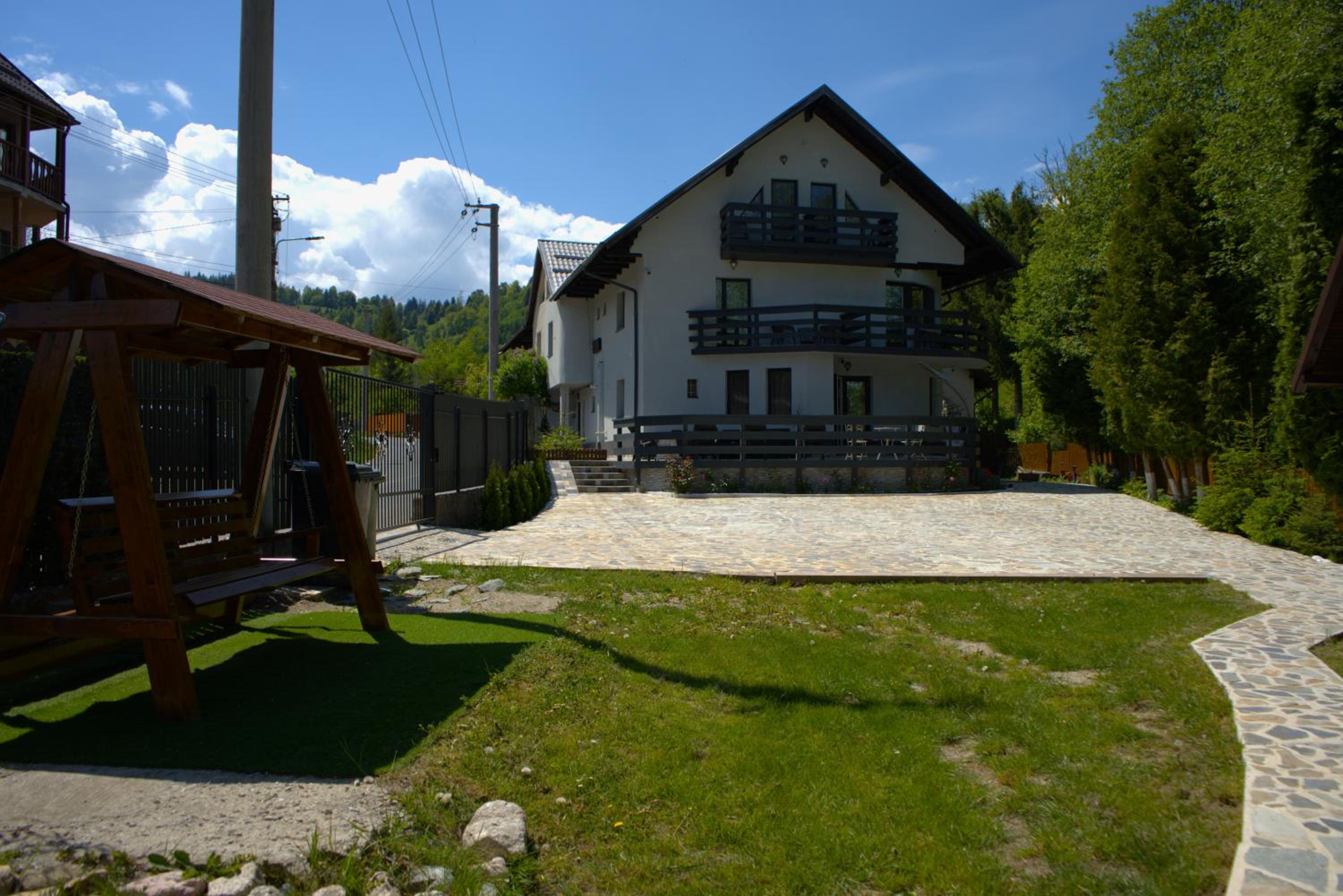 Photo 18