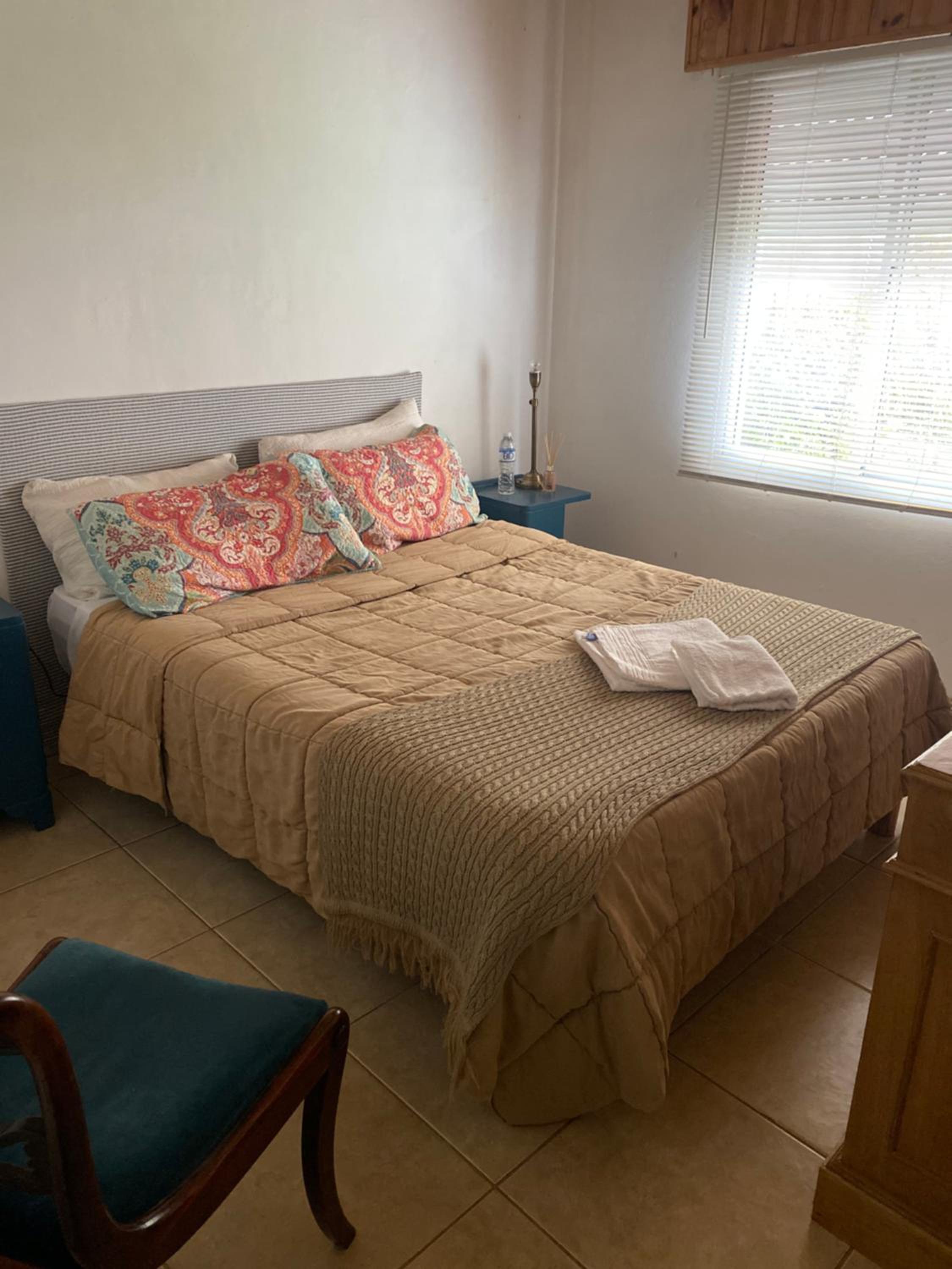 Casa antigua en Barrio Tranquilo