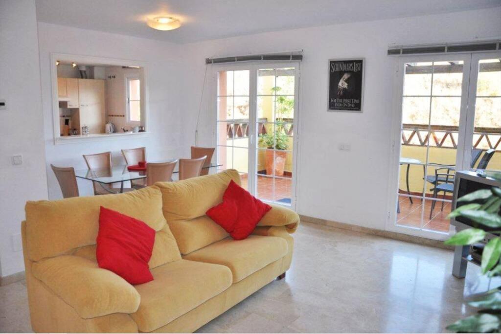 5 bedroom villa to rent in La Sierrezuela, Mijas