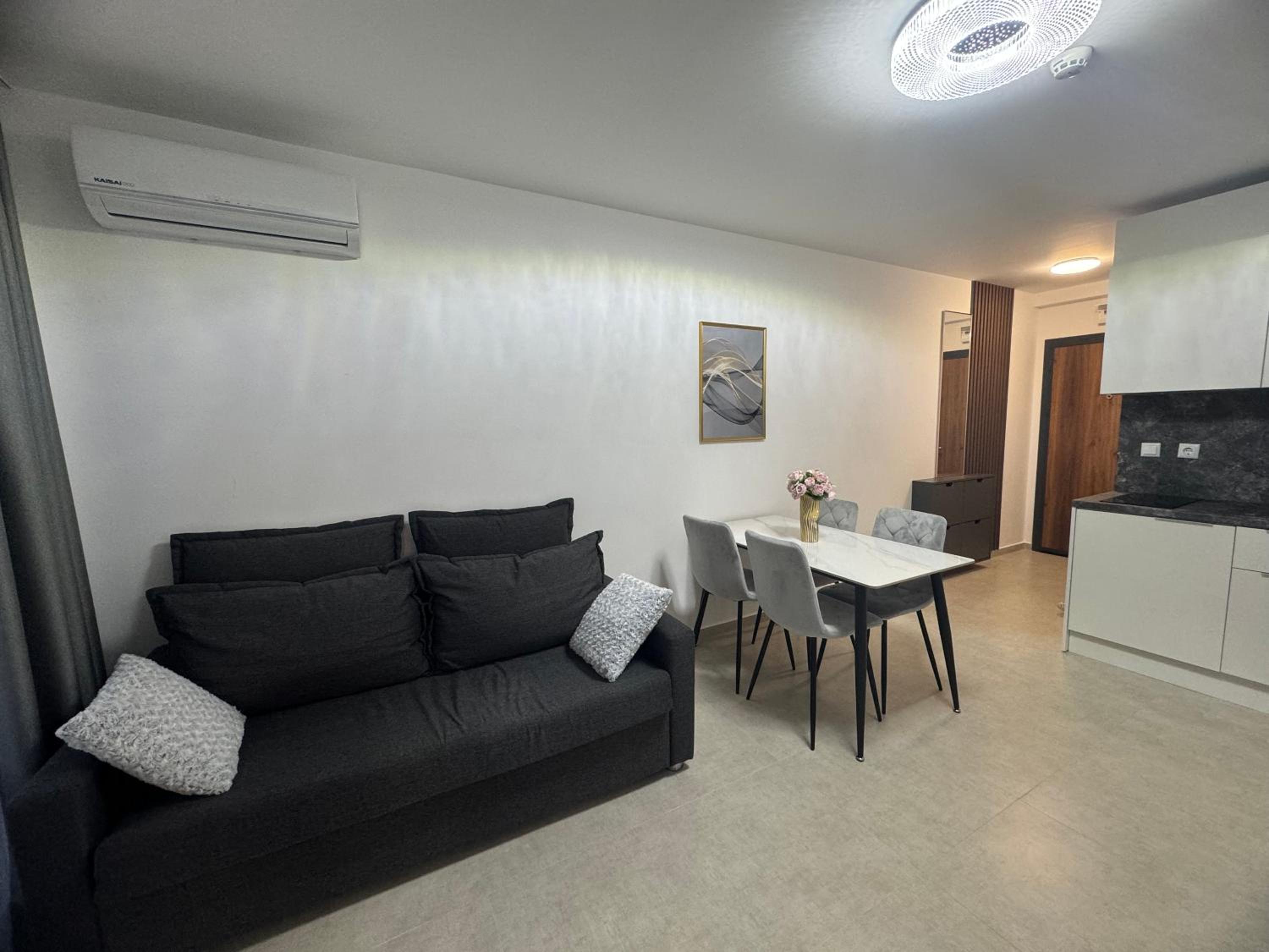 Premium Ferienwohnung SWETI WLAS Polarstar Beach Luxury Apartment 150 m zum Strand Pool 3 Balkone Meeresblick Google TV bis zu 6 Personen