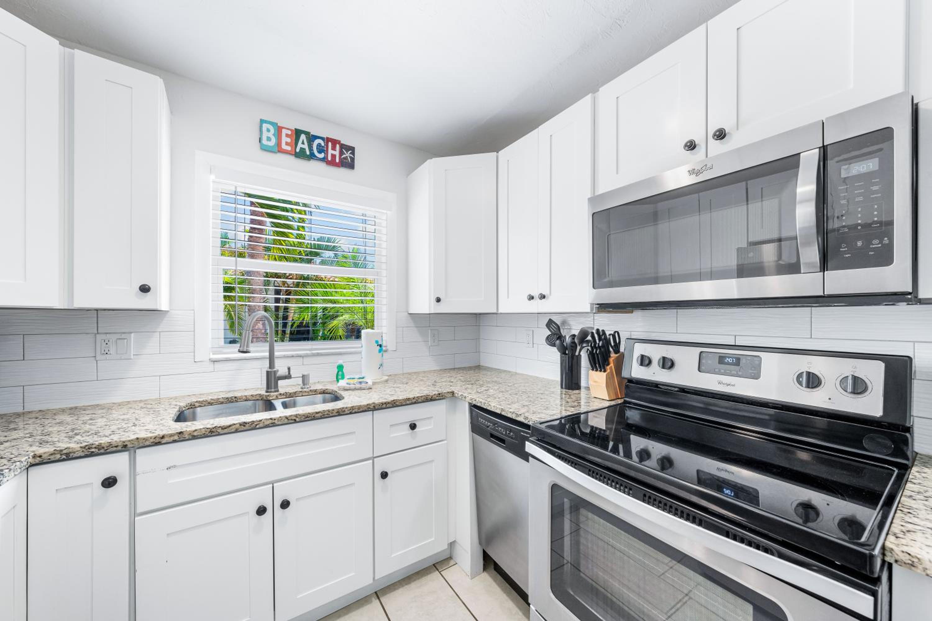 Bianco Sands By Beachside Management