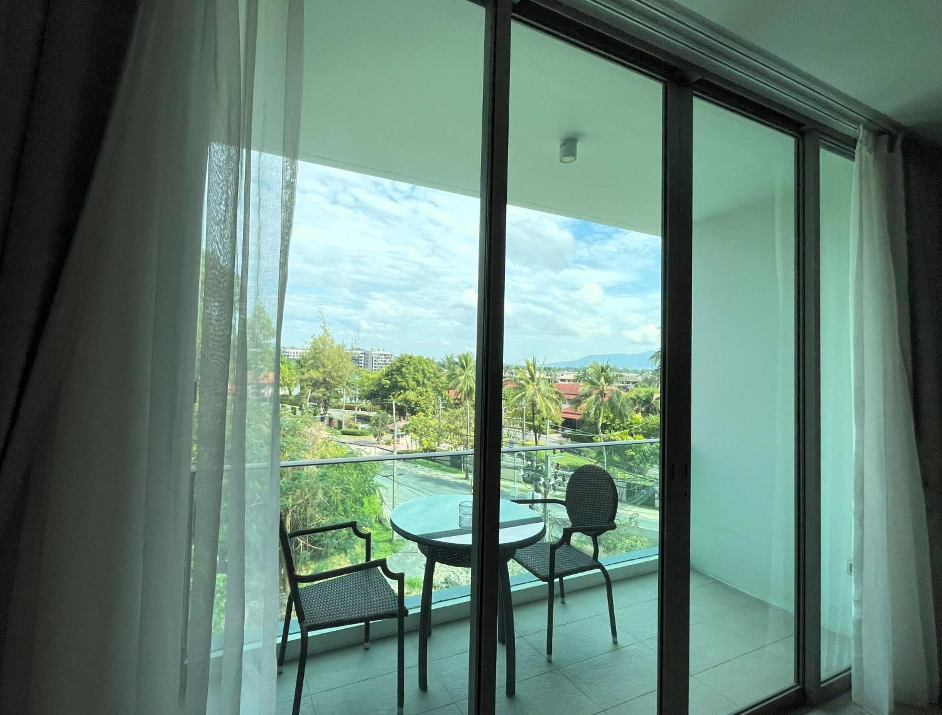 Oceanstone Resort by Lofty