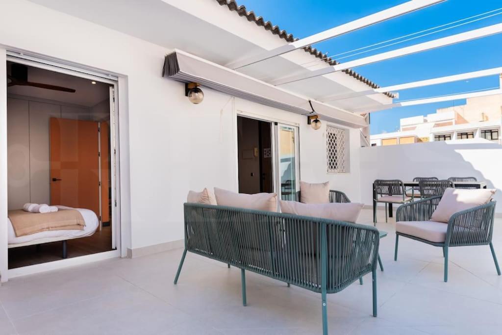 Apartment with terrace steps from beach REMS photo 2