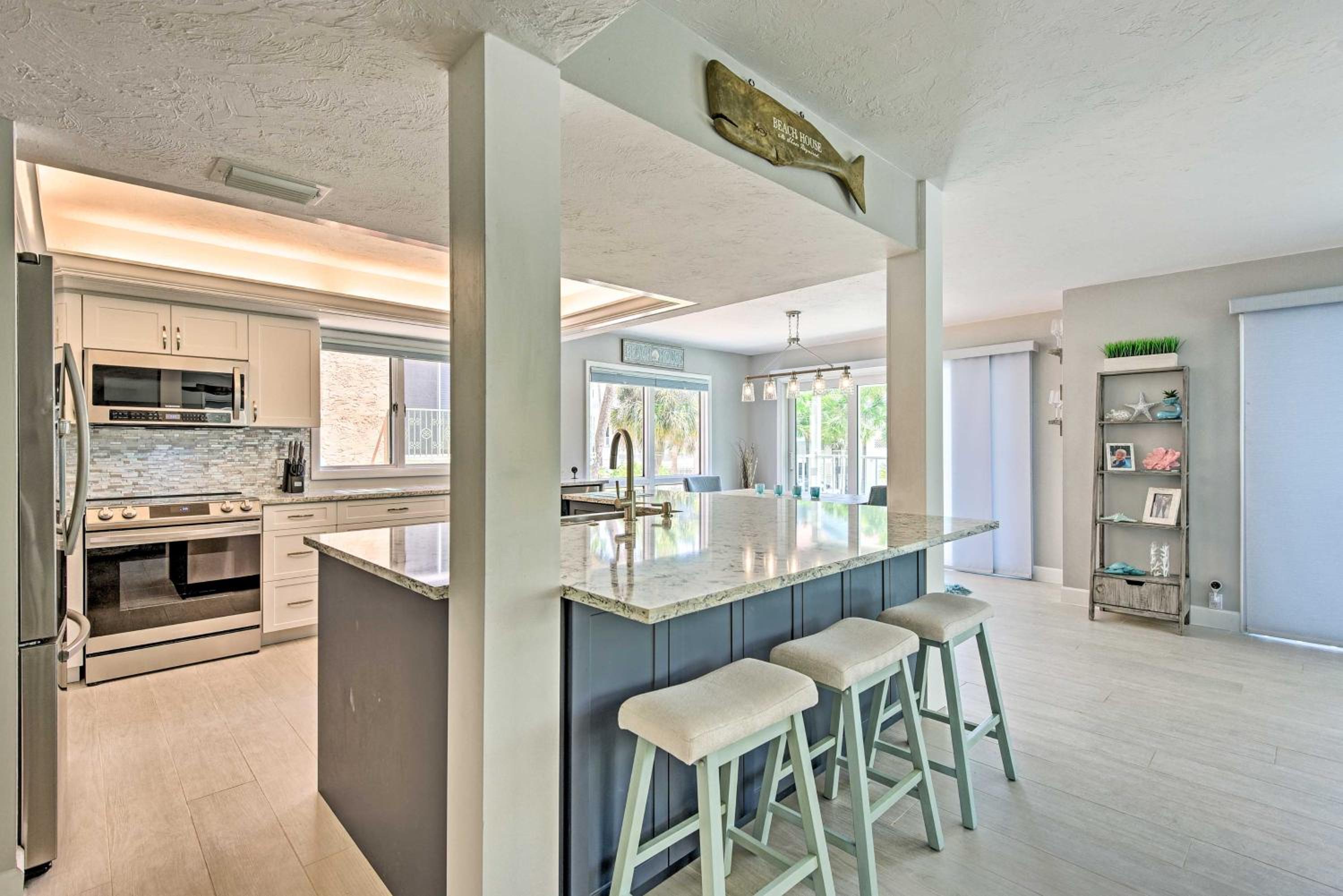 Coastal Surfside Swank By Beachside Management view 4