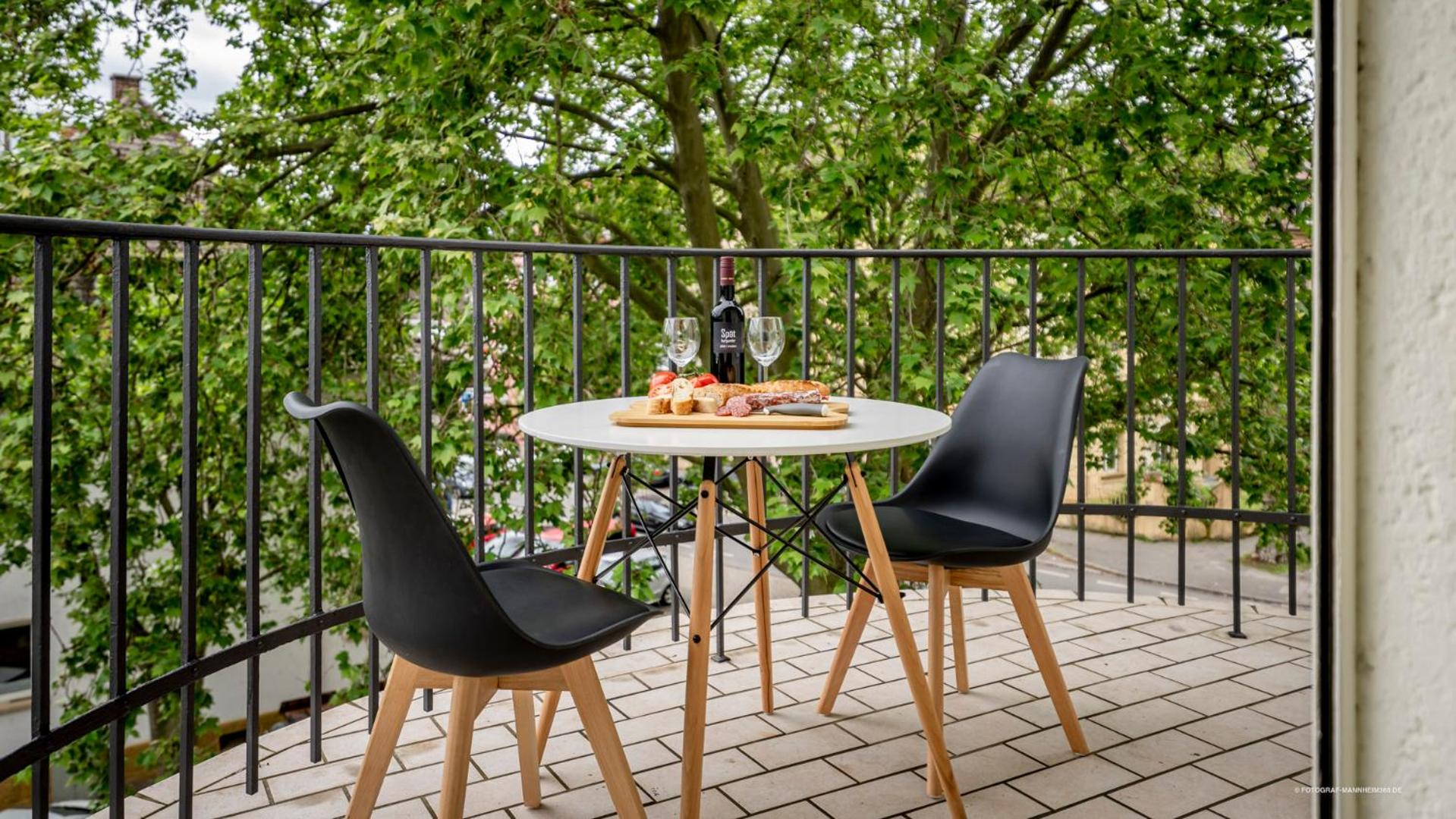 WineDesign Boxspring 8 Pers BASF Nähe Ludwigshafen und Mannheim