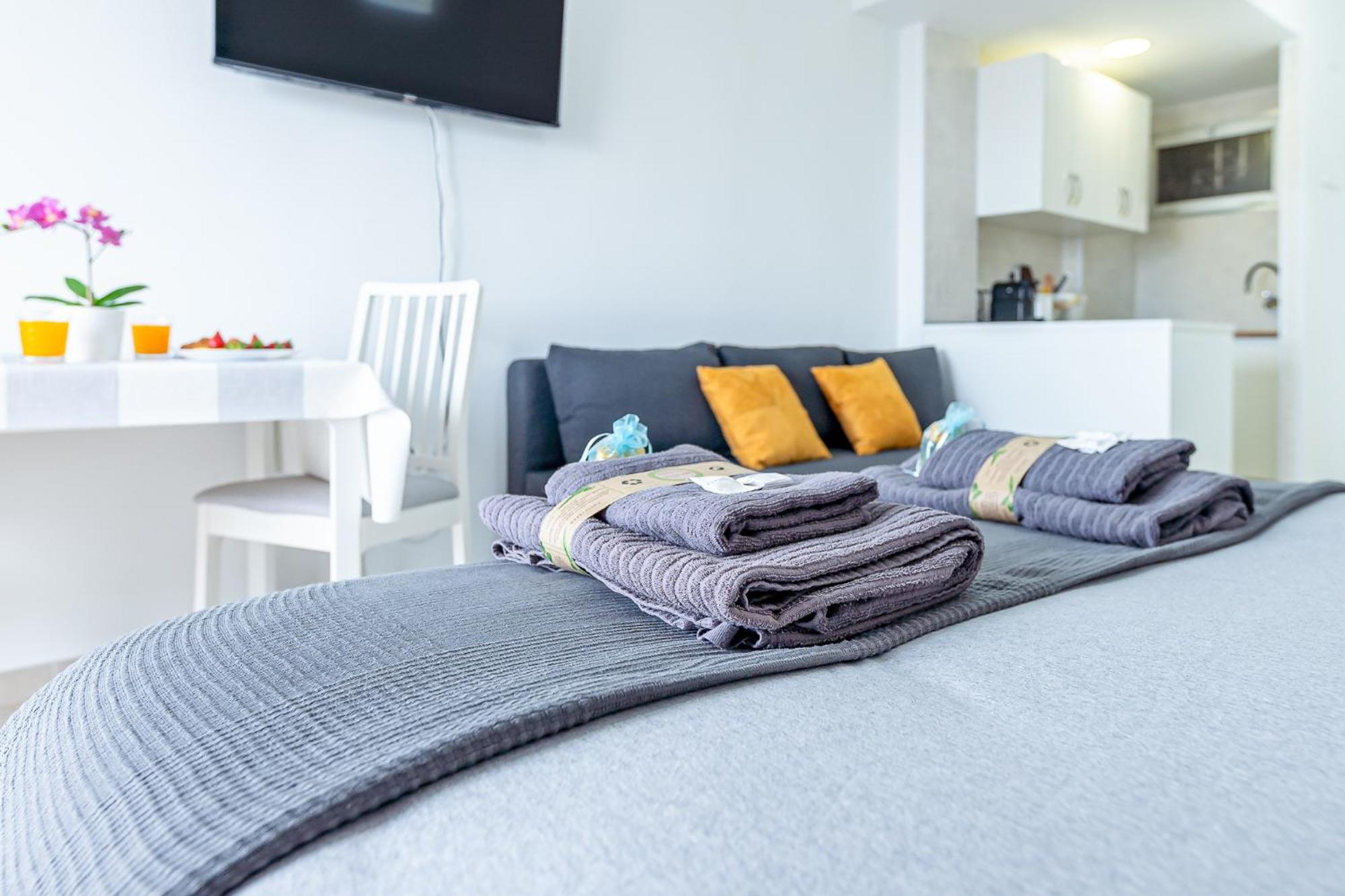 797 HOLIDAY RENTALS - Moderno estudio con hermosa vista en Ju