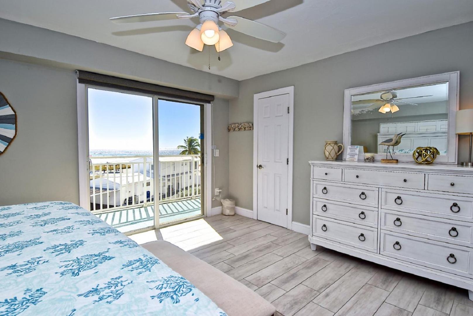 Jamaica Royale Beachfront Tower By Beachside Management
