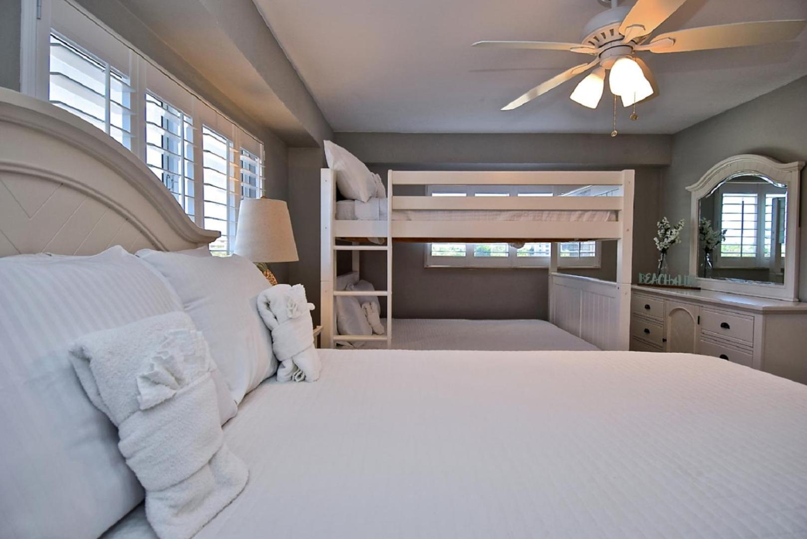 Jamaica Royale Beachfront Tower By Beachside Management