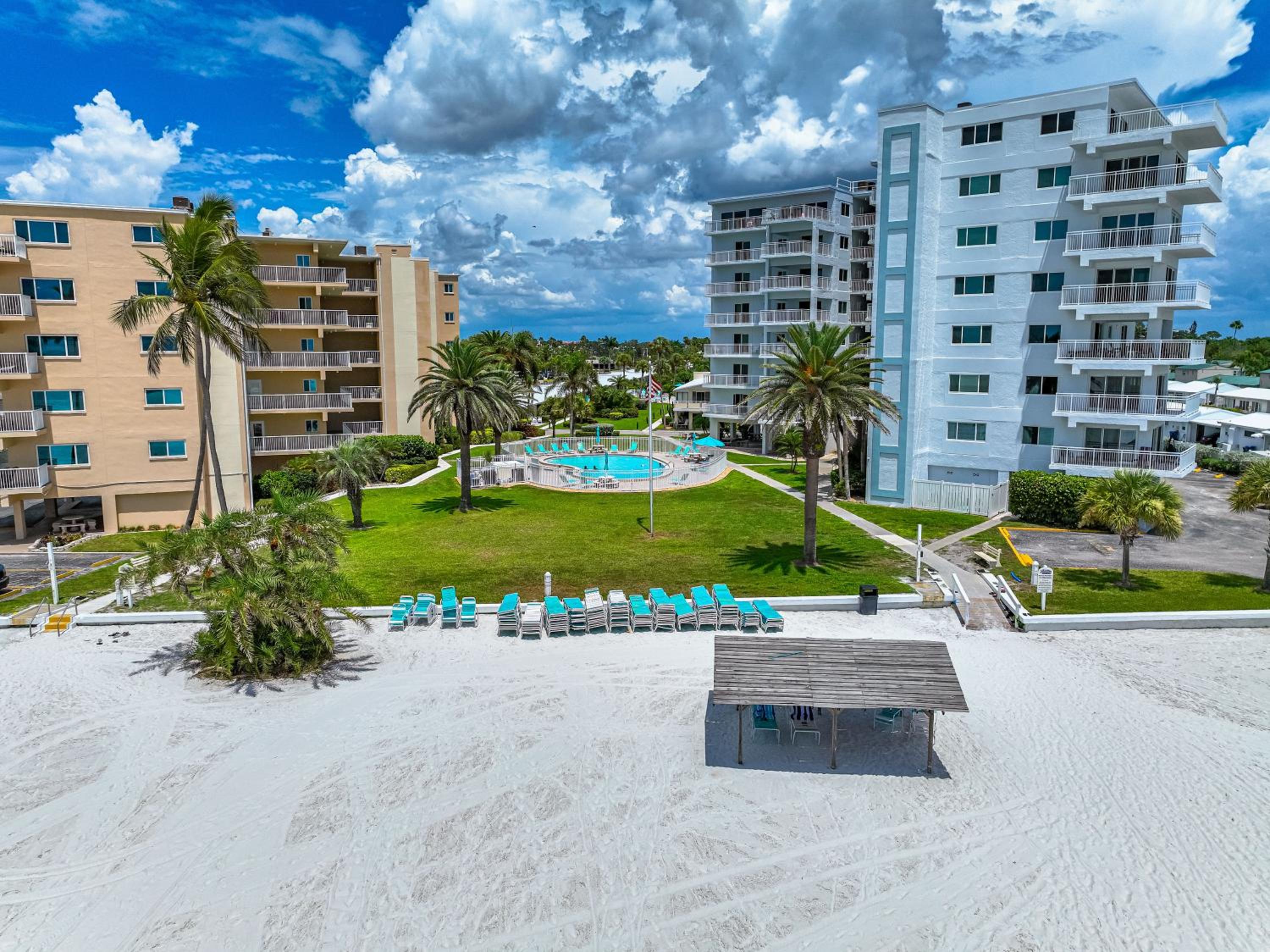Jamaica Royale Beachfront Tower By Beachside Management