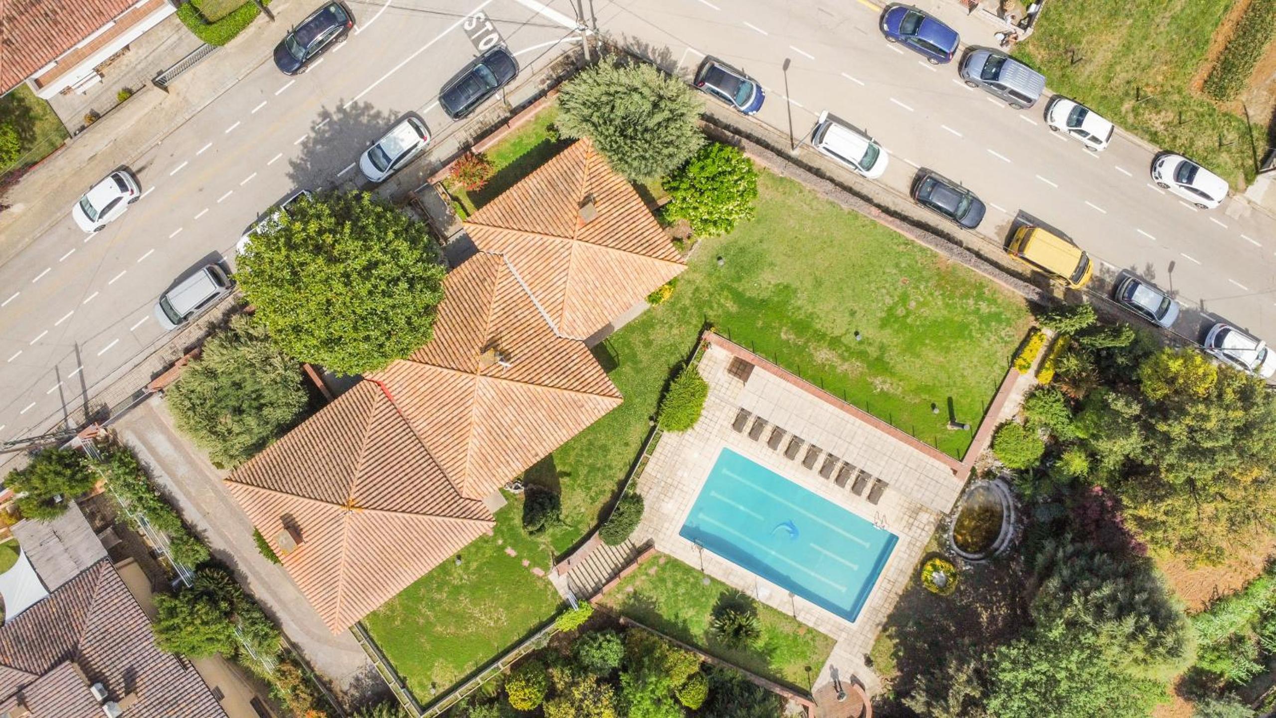 Majordoms - Sports Villa Banyoles