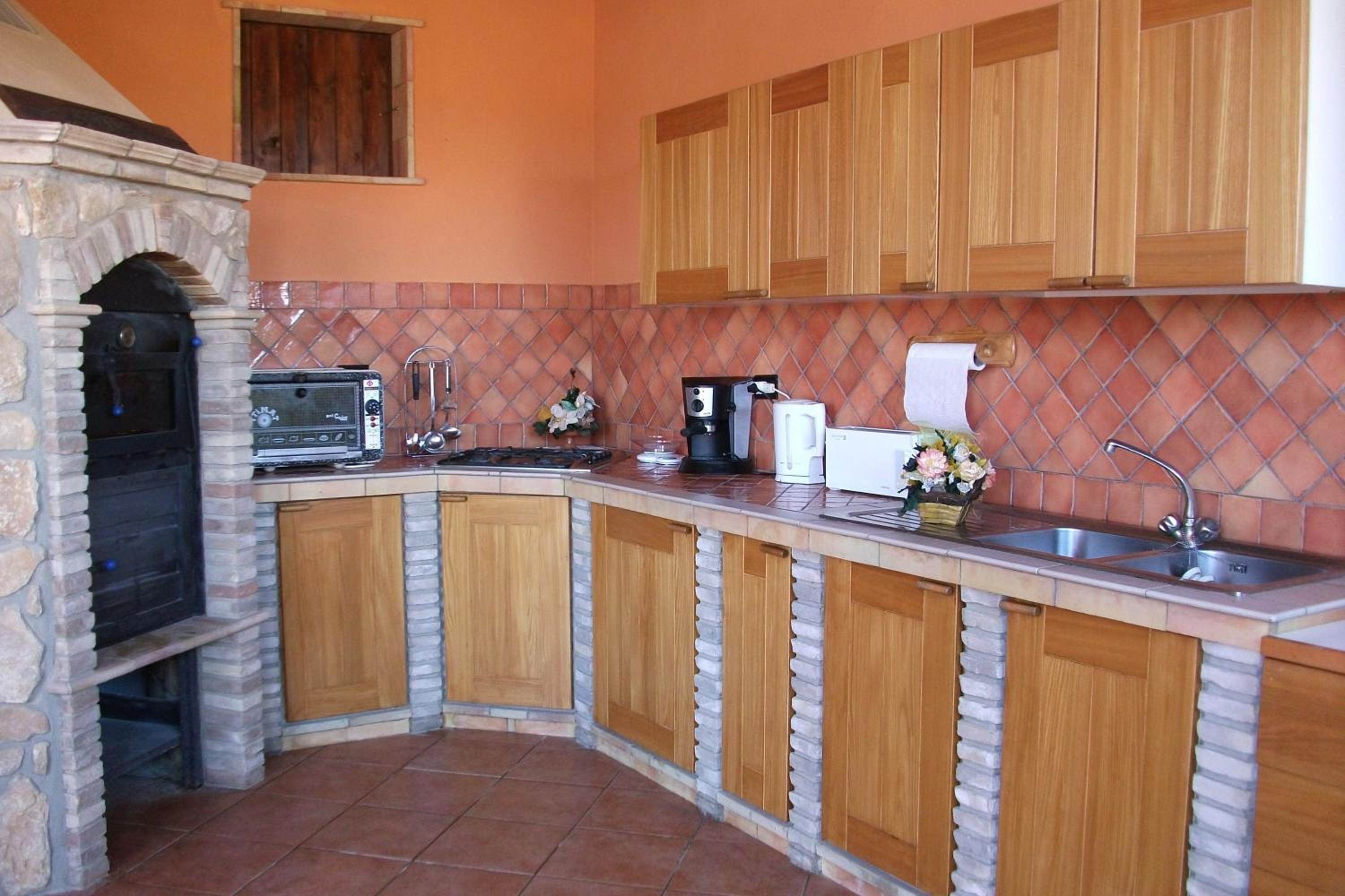 Villa Gioiosa Vacation in Sicily with private fenced pool & hydro-massage