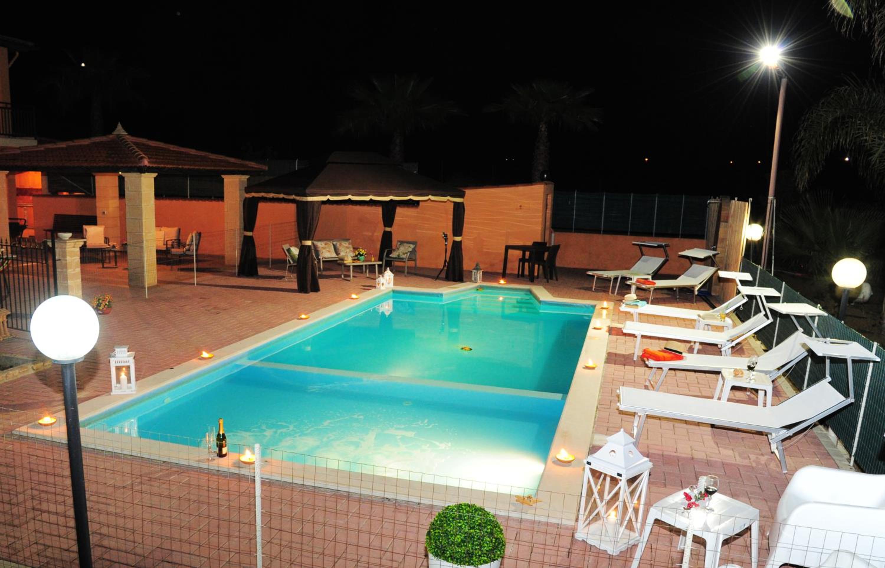Villa Gioiosa Vacation in Sicily with private fenced pool & hydro-massage