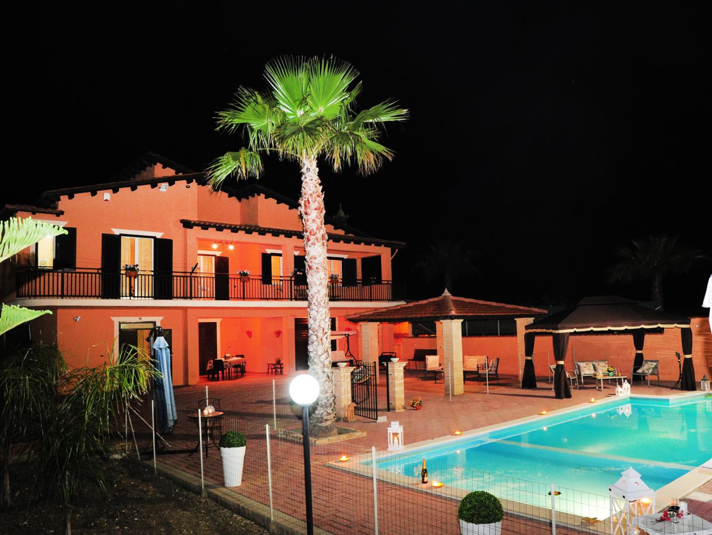 Villa Gioiosa Vacation in Sicily with private fenced pool & hydro-massage