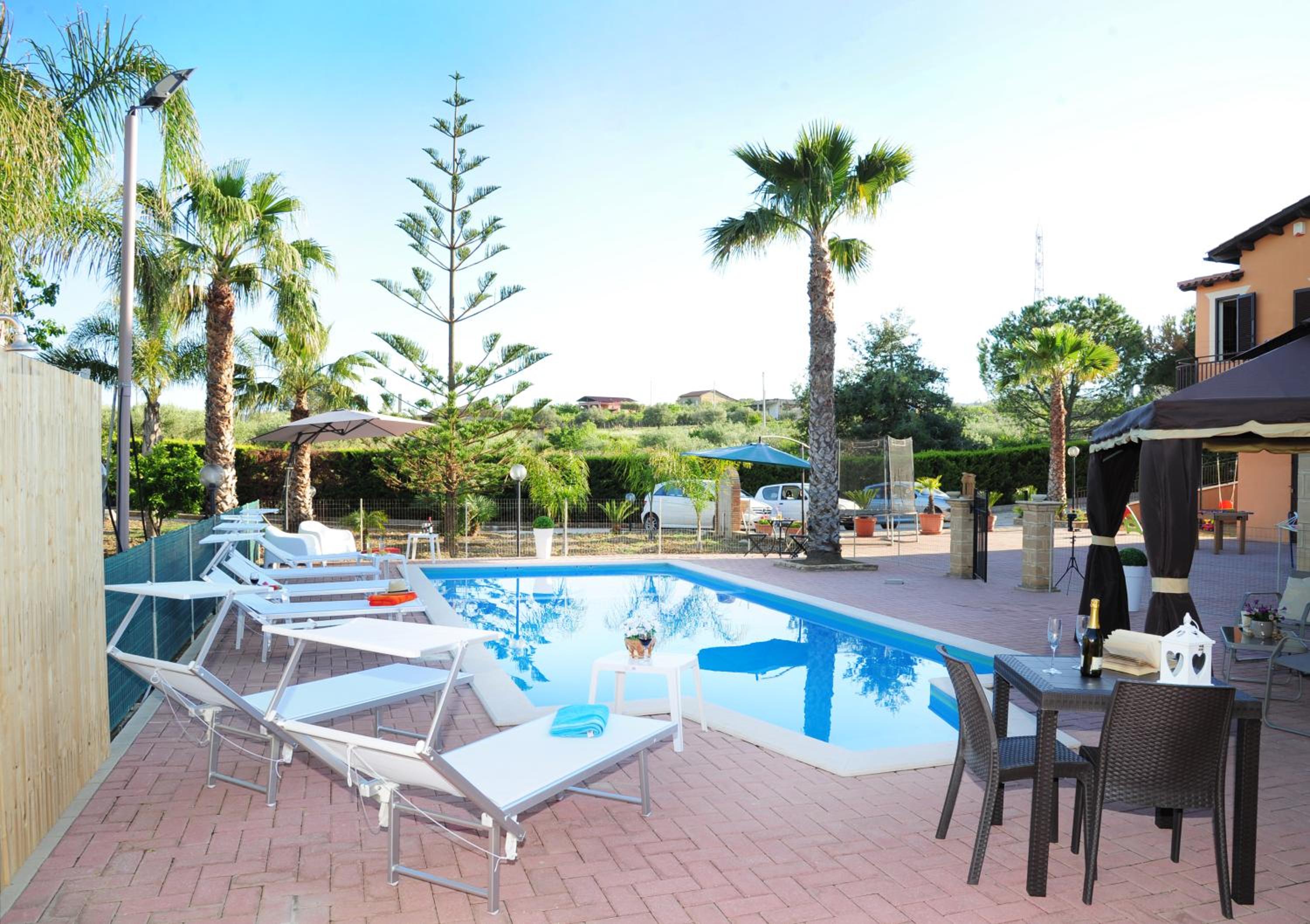 Villa Gioiosa Vacation in Sicily with private fenced pool & hydro-massage