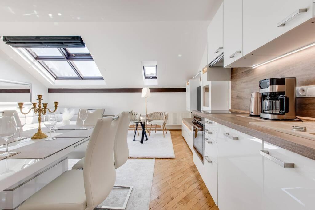Wenceslas Square Royal Apartments