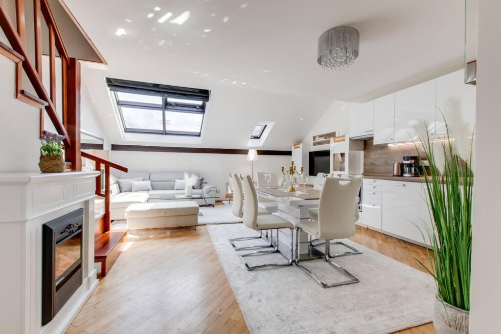 Wenceslas Square Royal Apartments