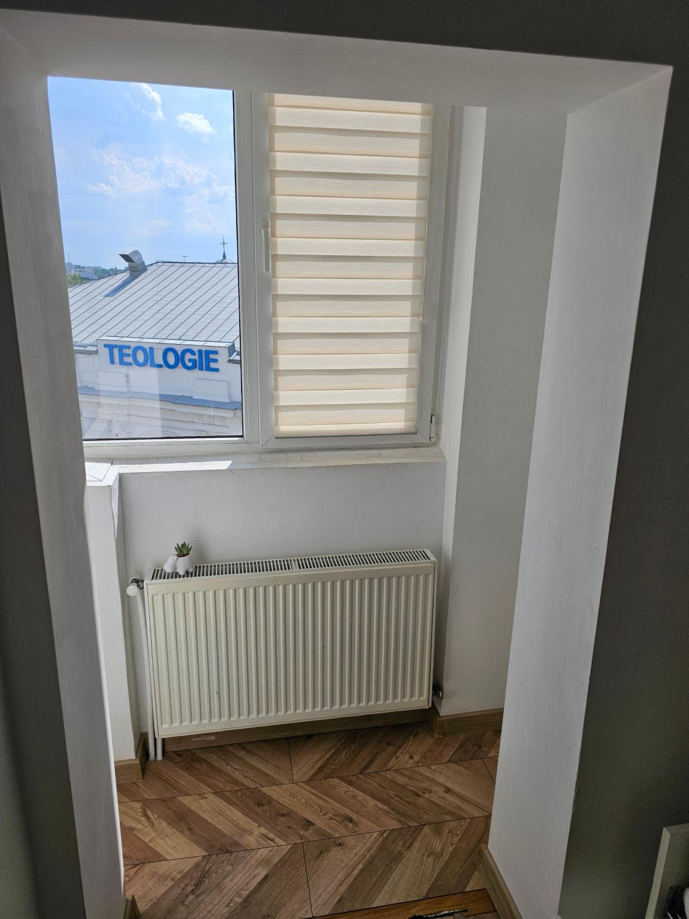 Private room at Ceausescu's place in Old City Unirii Square view 3