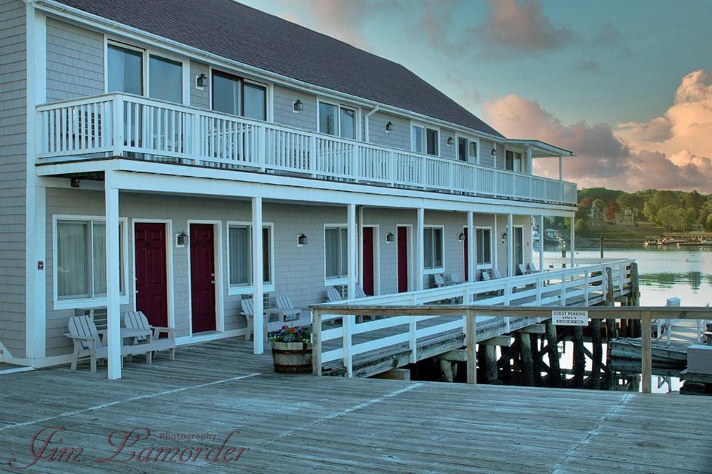 Tugboat Inn