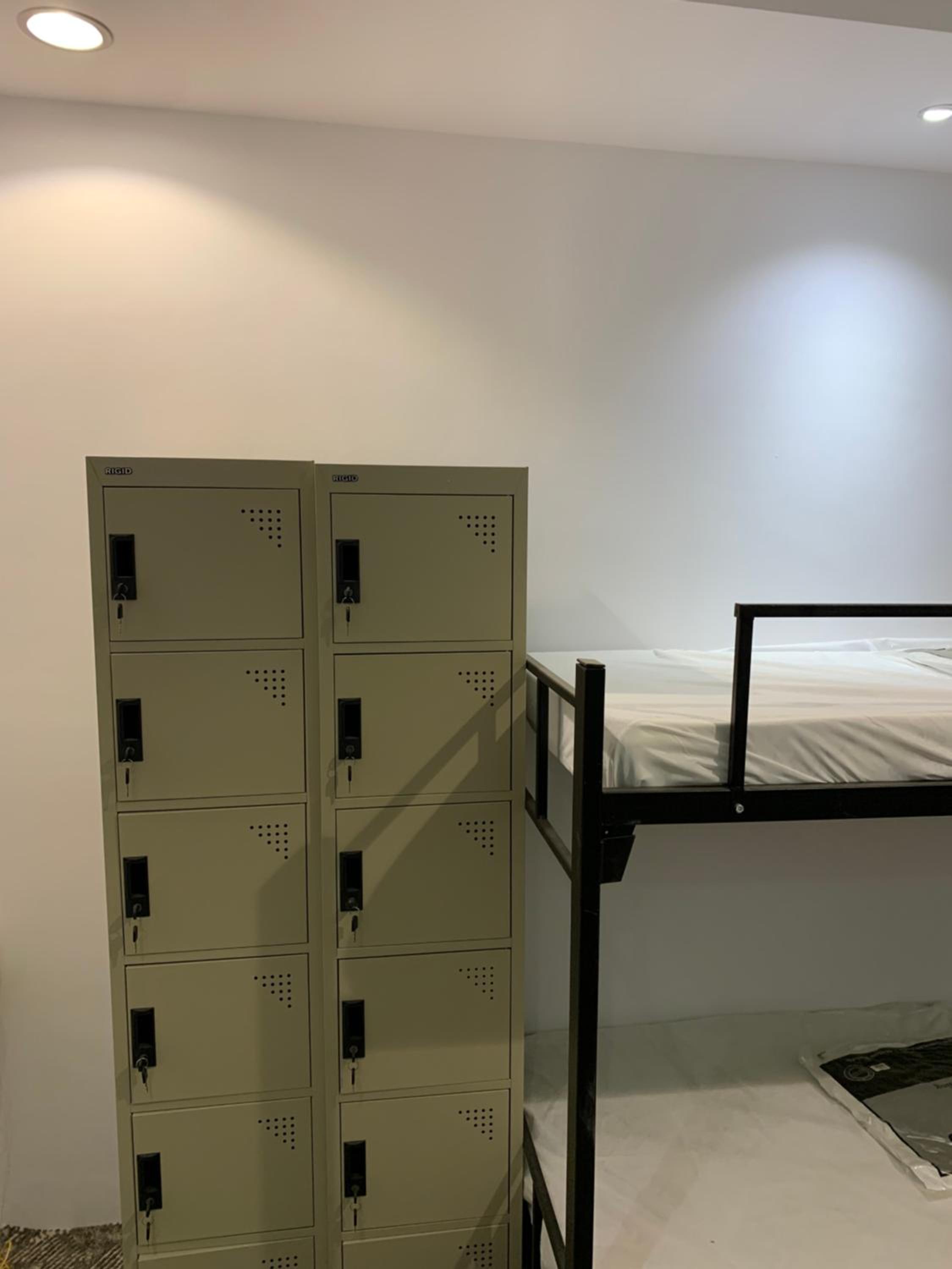 The Traveler Hostel