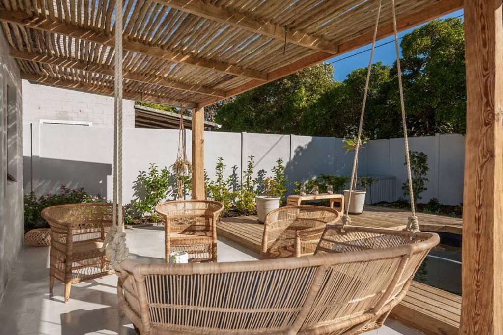 Kom4Nest Beach Home with solar Pool Kommetjie view 4