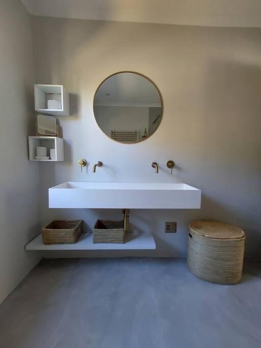 Kom4Nest Beach Home with solar Pool Kommetjie view 5