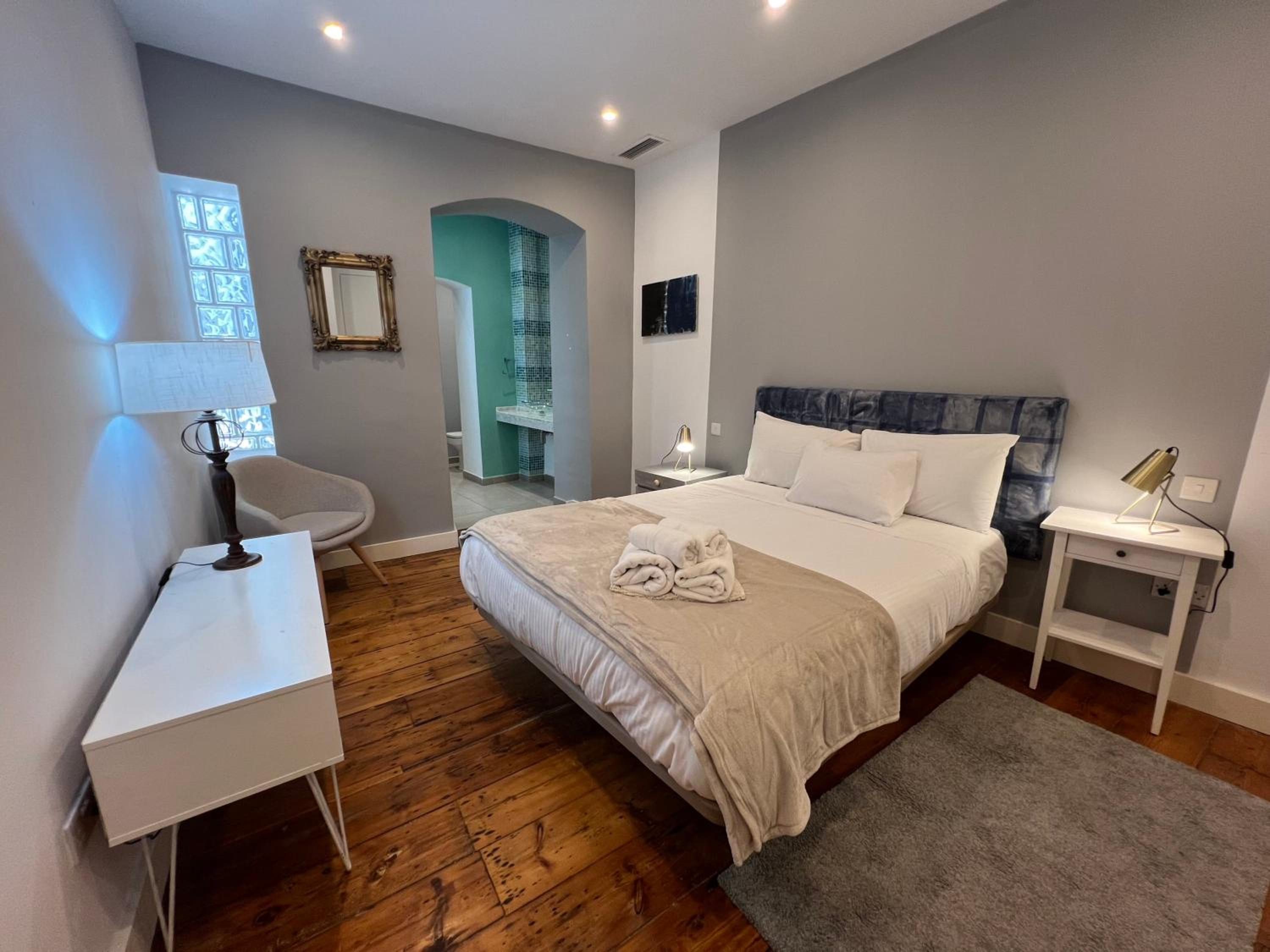 Luxe 2BR Family Oasis in Gibraltar view 3