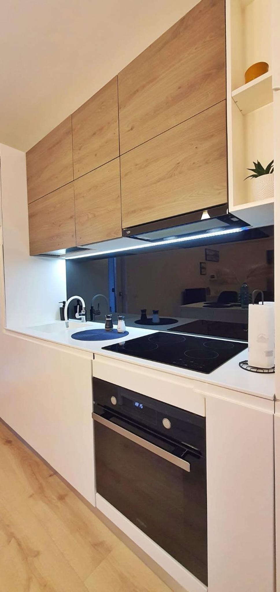 Josephine Apartment - Free Private Parking 2bedrooms