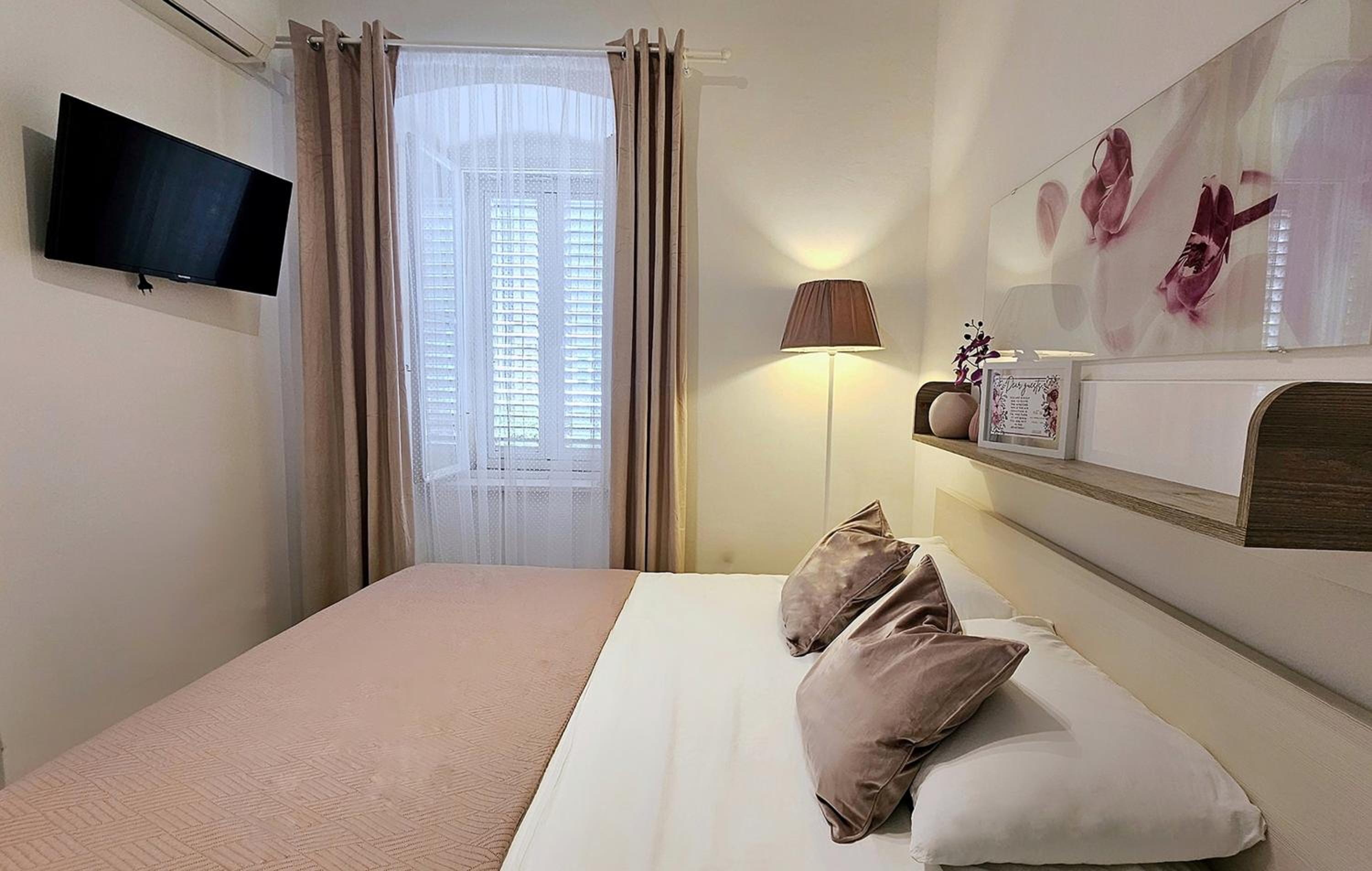 Apartments Miljas 2