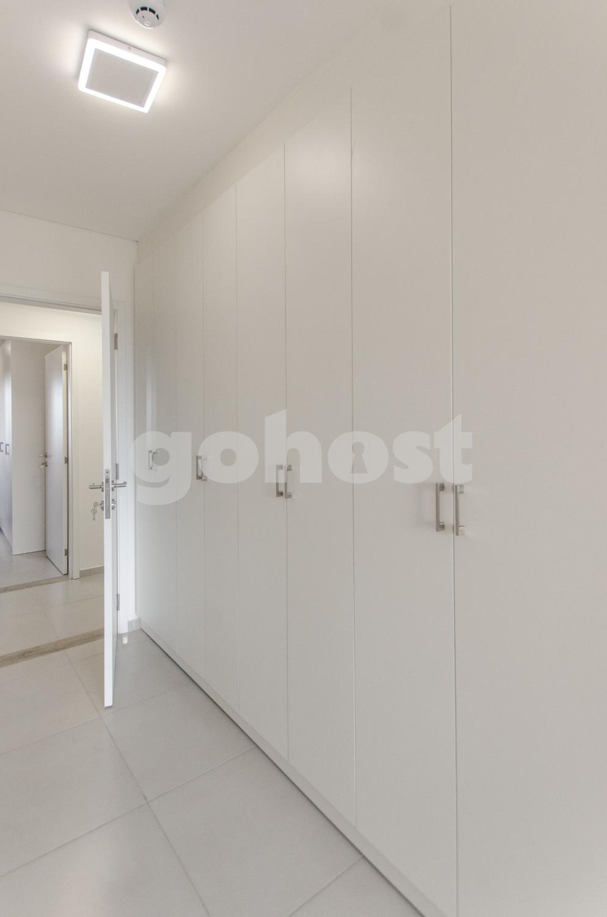 Contemporary apartment in Boggiani Avenue