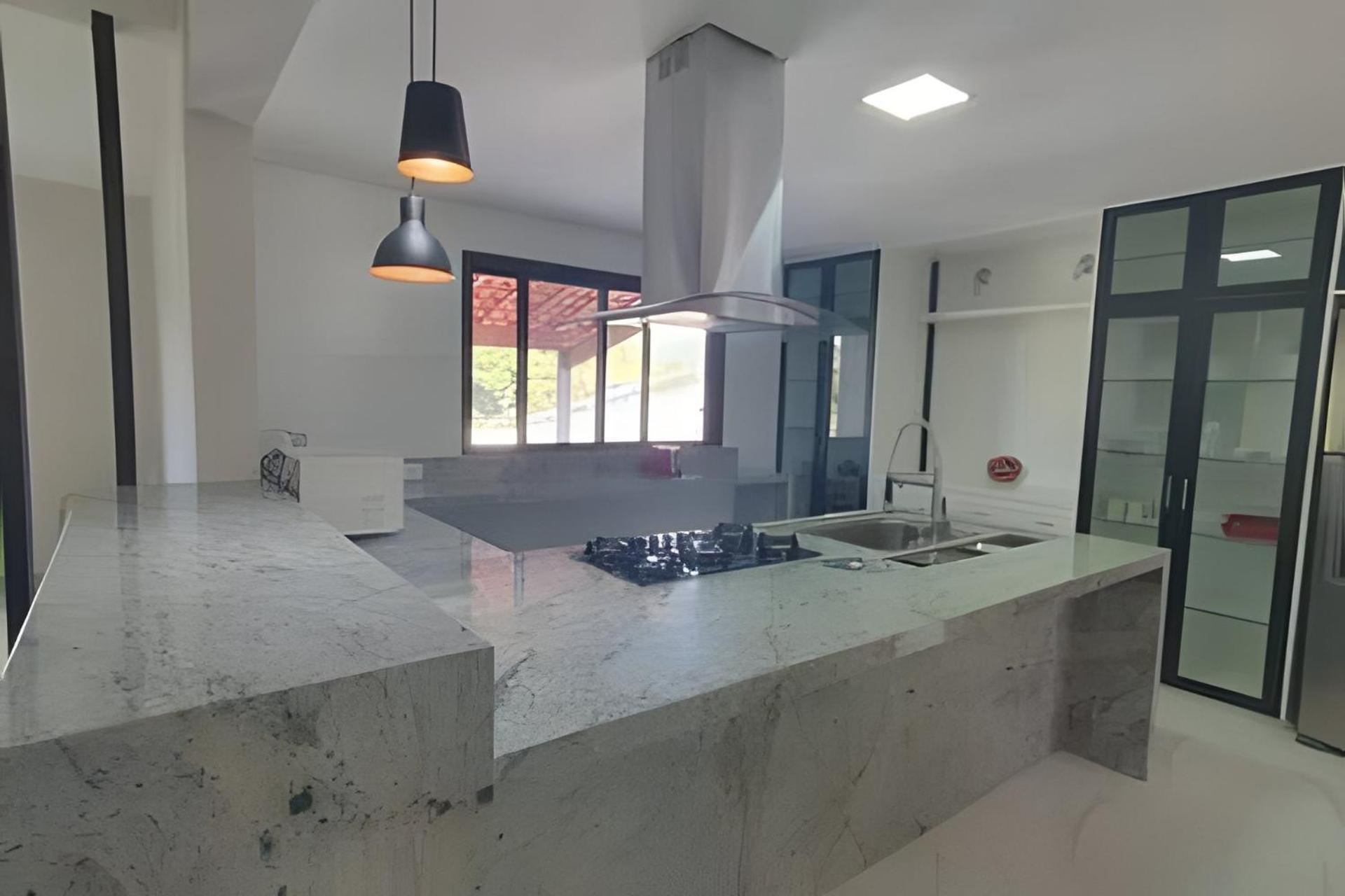 Casa moderna e completa, Atibaia