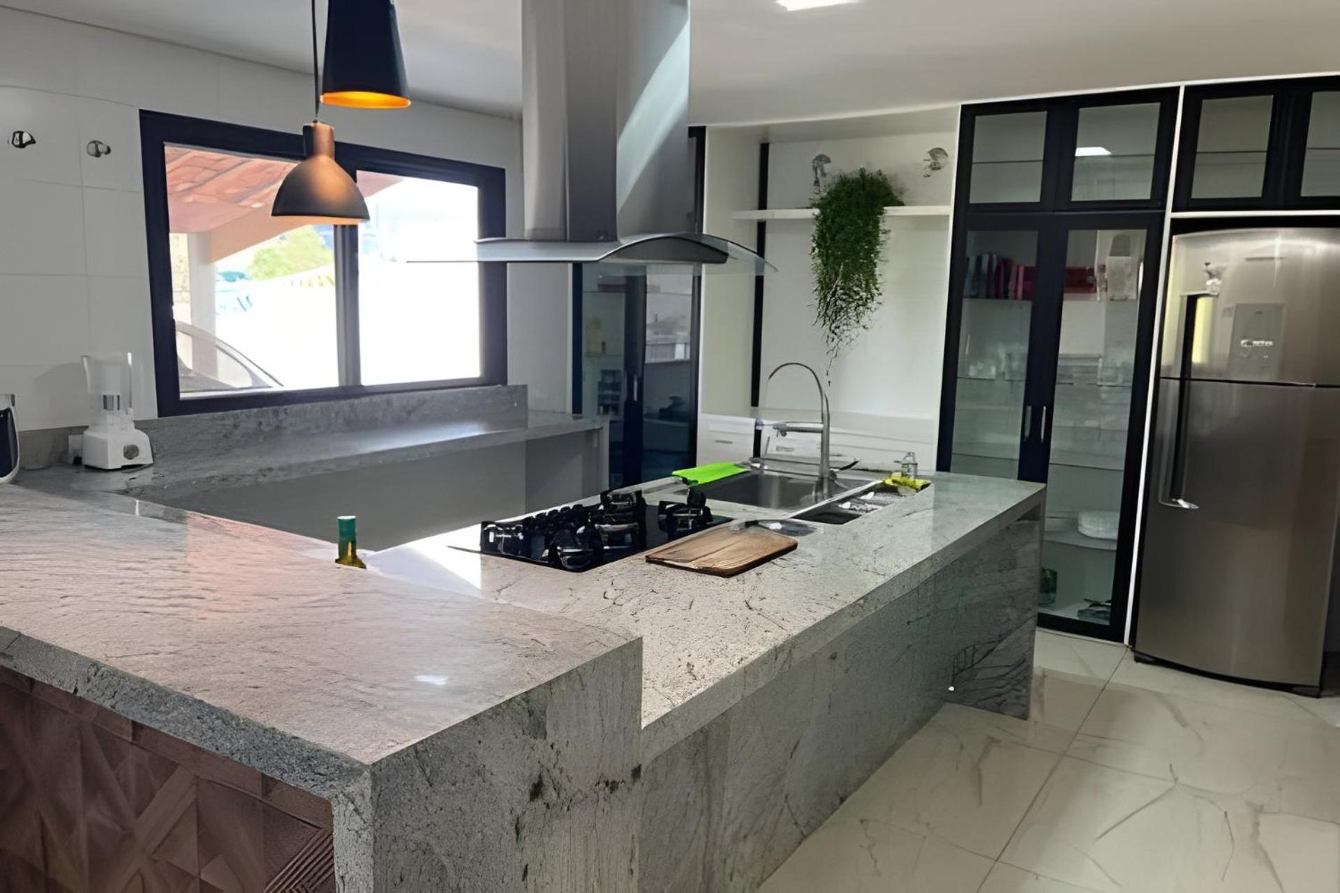 Casa moderna e completa, Atibaia