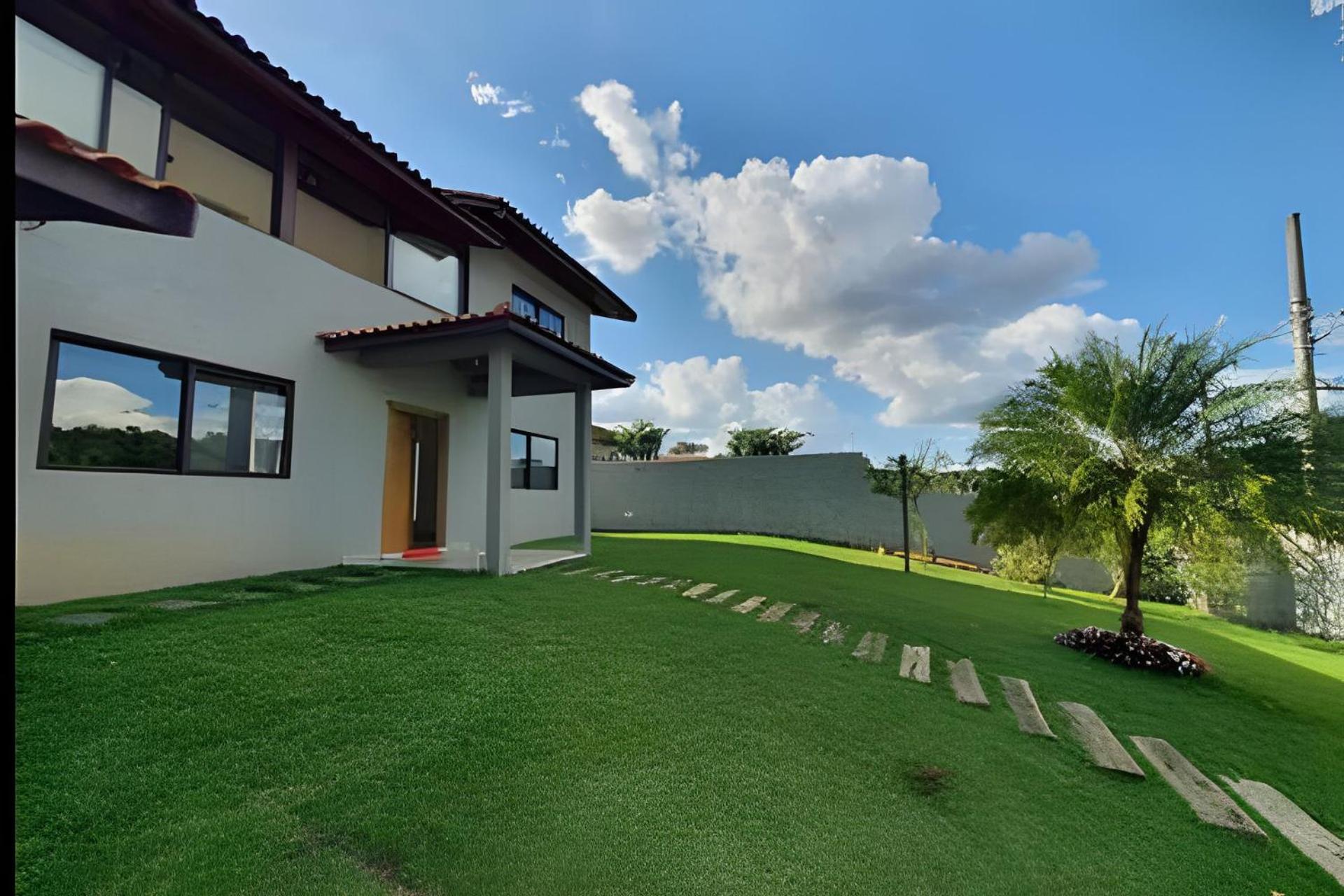 Casa moderna e completa, Atibaia