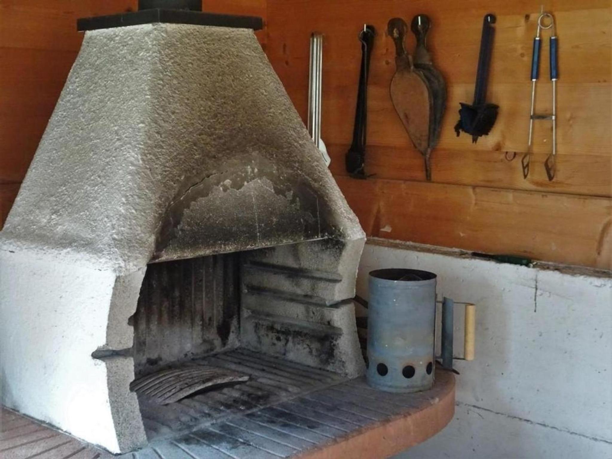 Chalet An Ruhiger Lage Mit Schöner Bergsicht