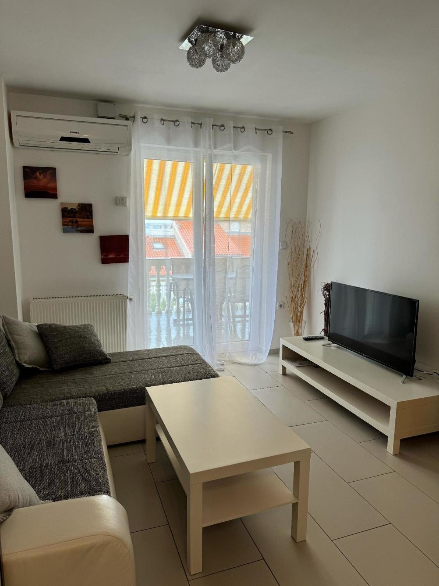 Ferienapartment in Strandnähe, mit Balkon und Meerblick