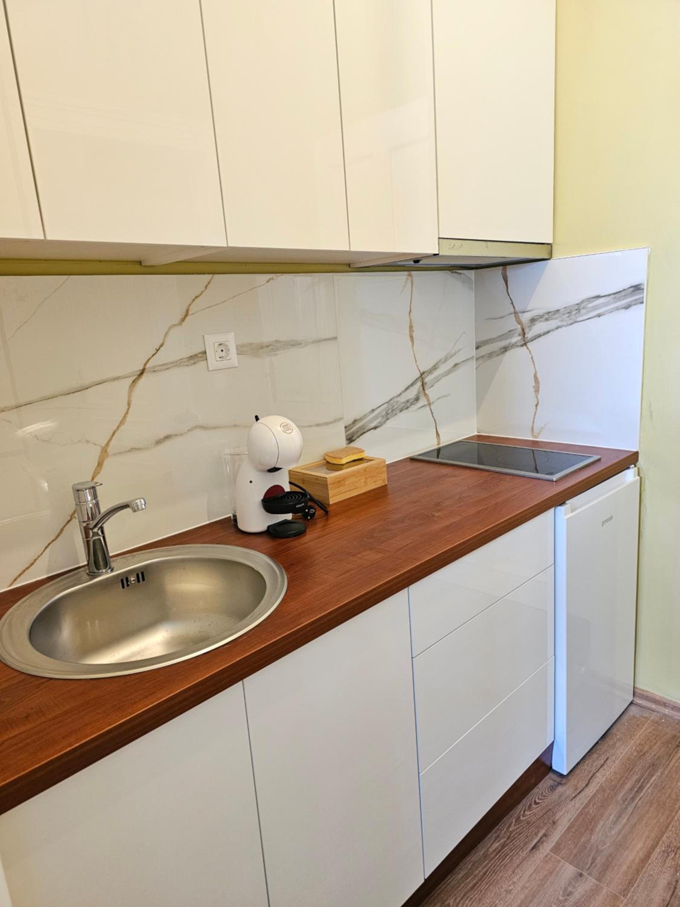 R&N Familiy Apartments