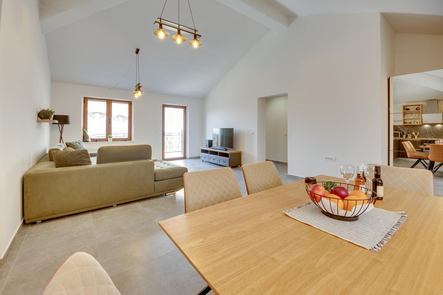 Sutorman 2 Villa D&B view 5