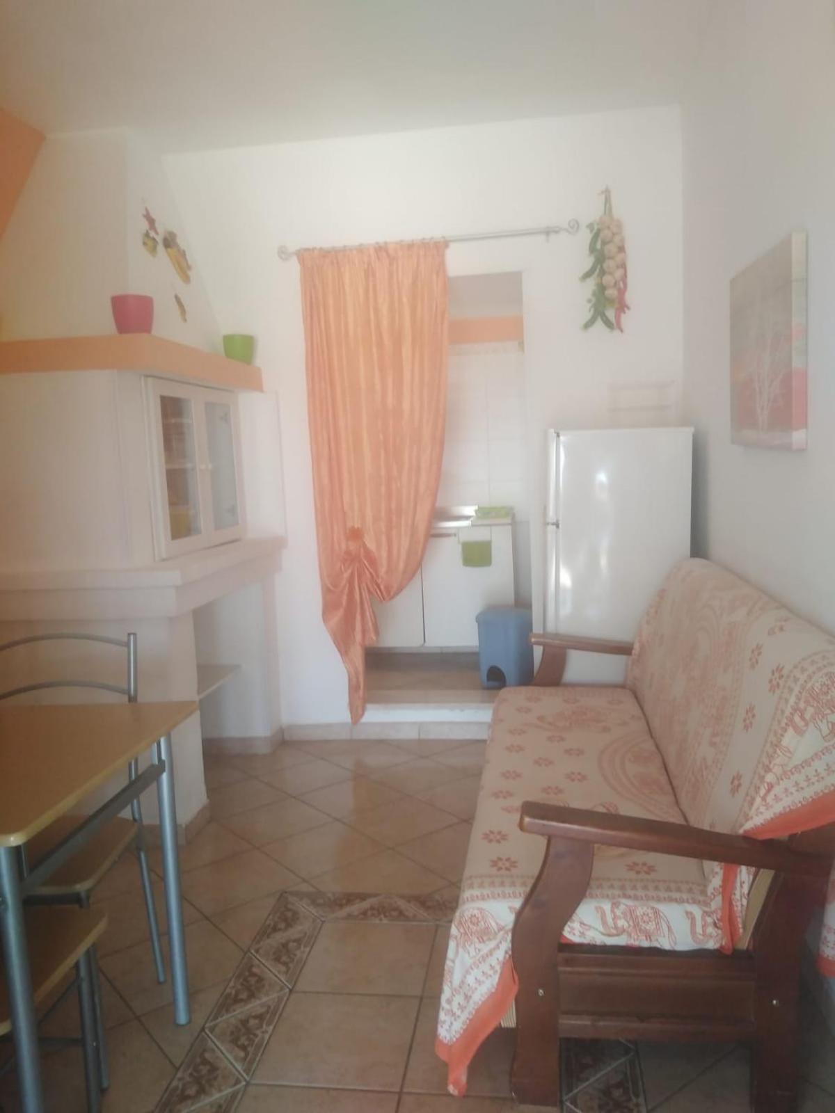 Mery House