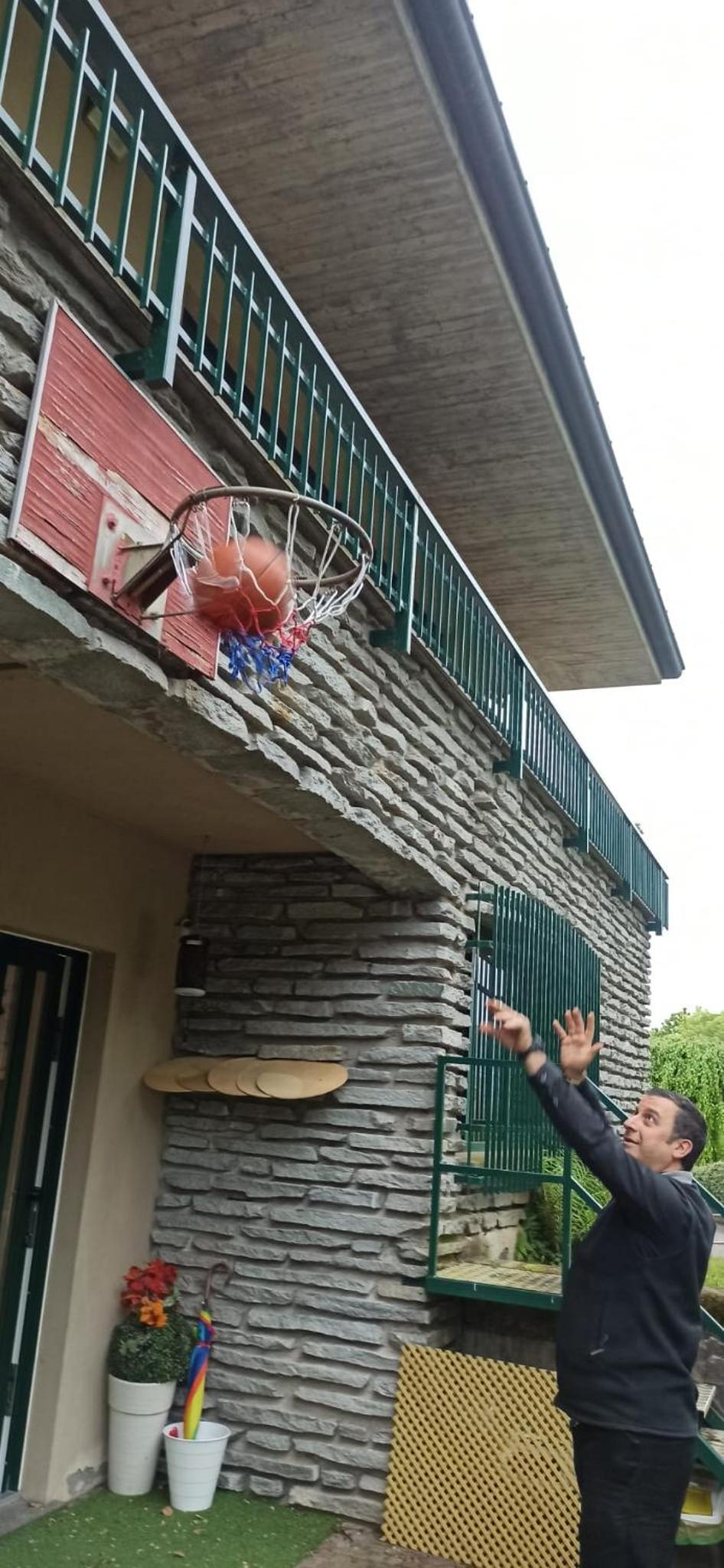 Photo 100