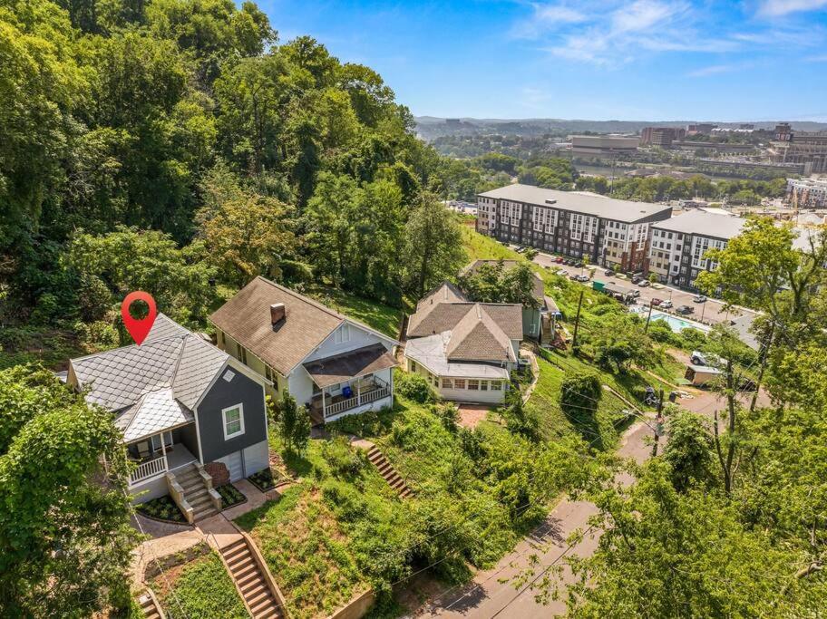 Historic Renovated 2BD - Overlooking Downtown
