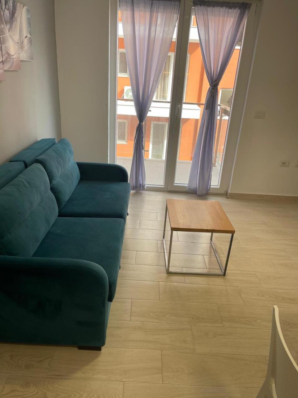 S3 Apartment 4 photo 3