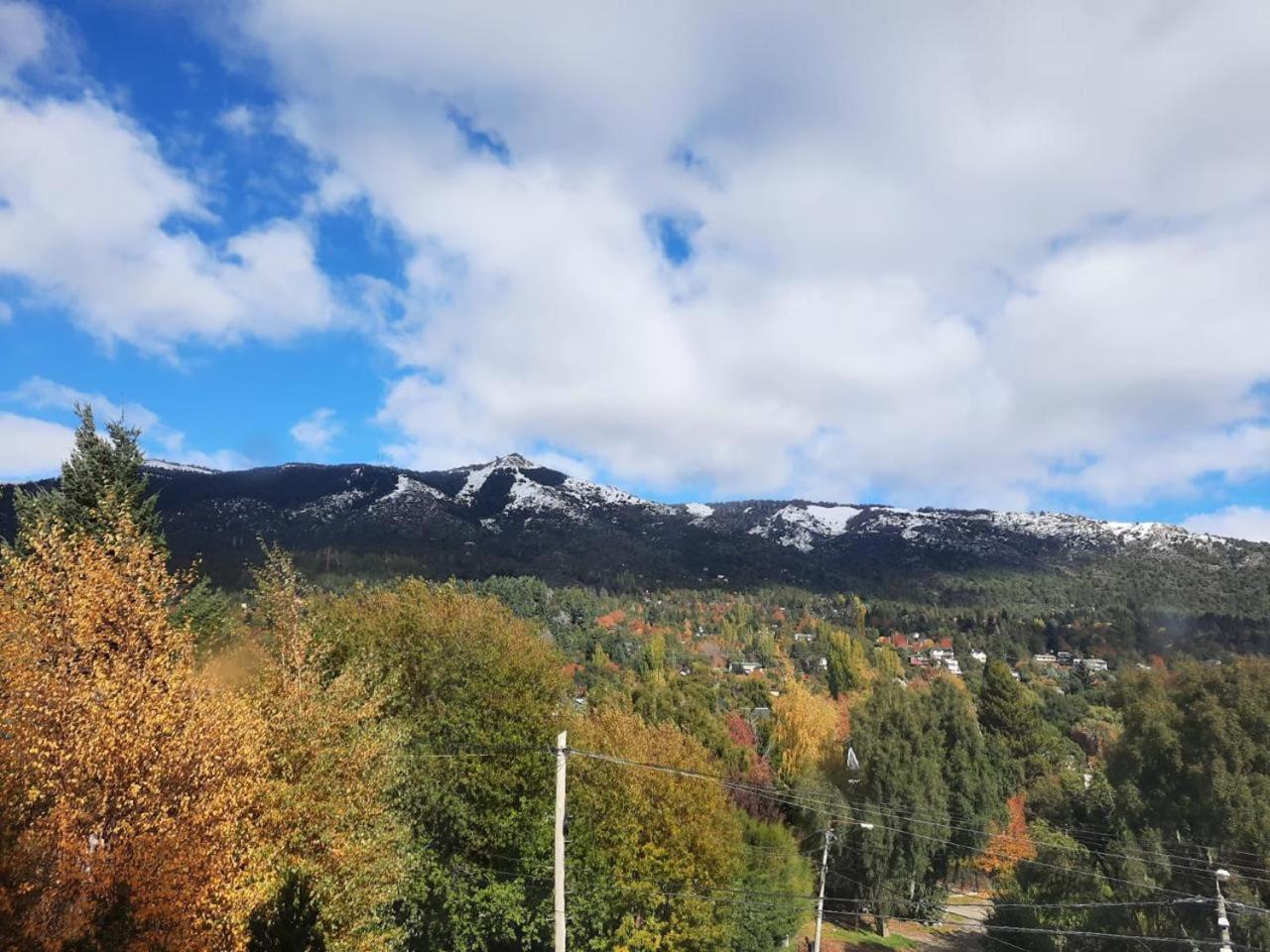 Disfrutá esta Clásica Cabaña Barilochense al pie del Cerro Otto