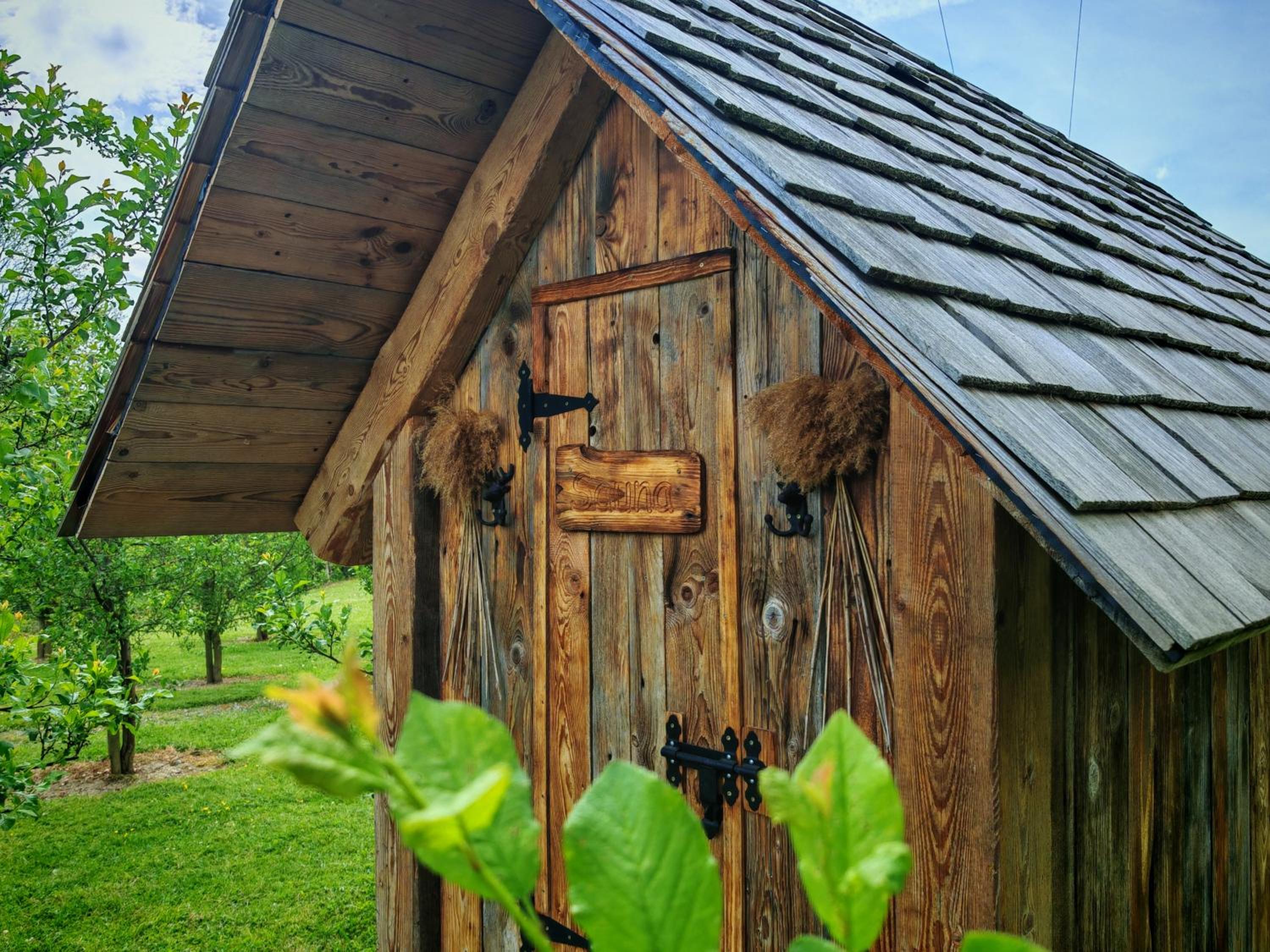 Baumhaus Heuhütte
