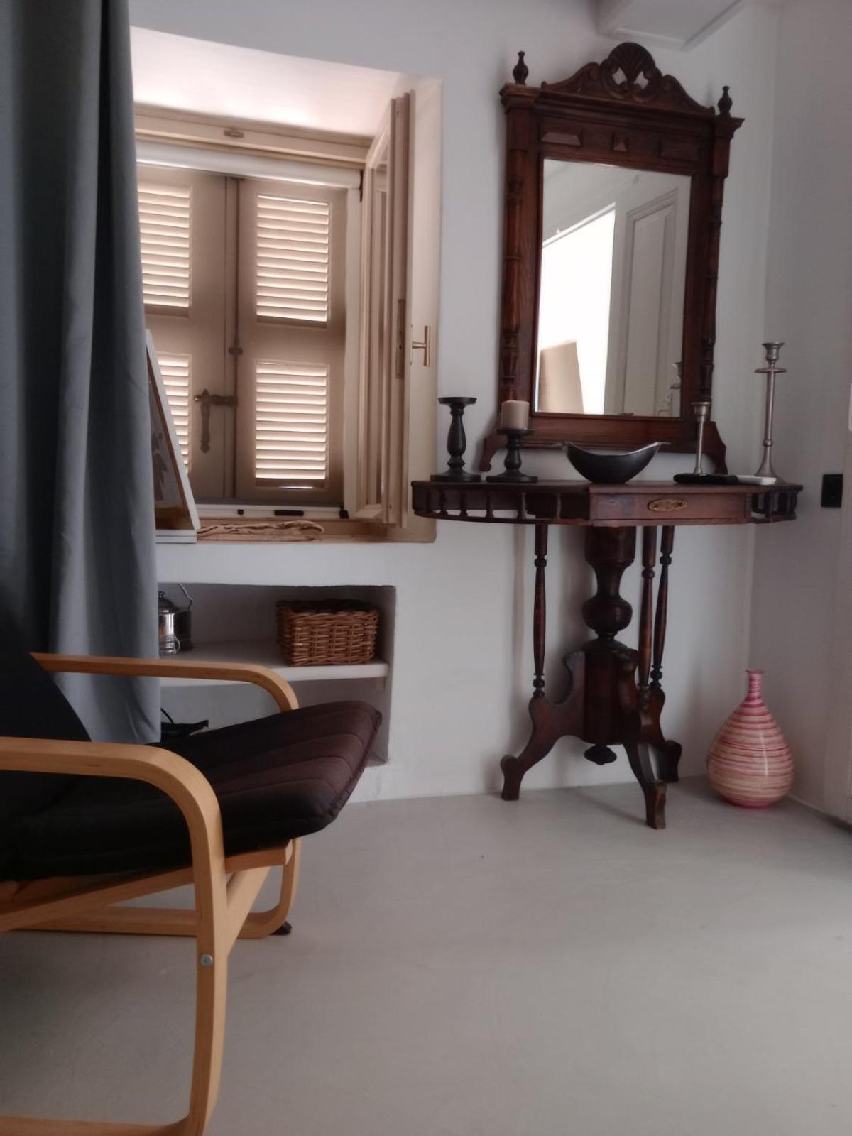 Akros-cottage on mountain- ground floor